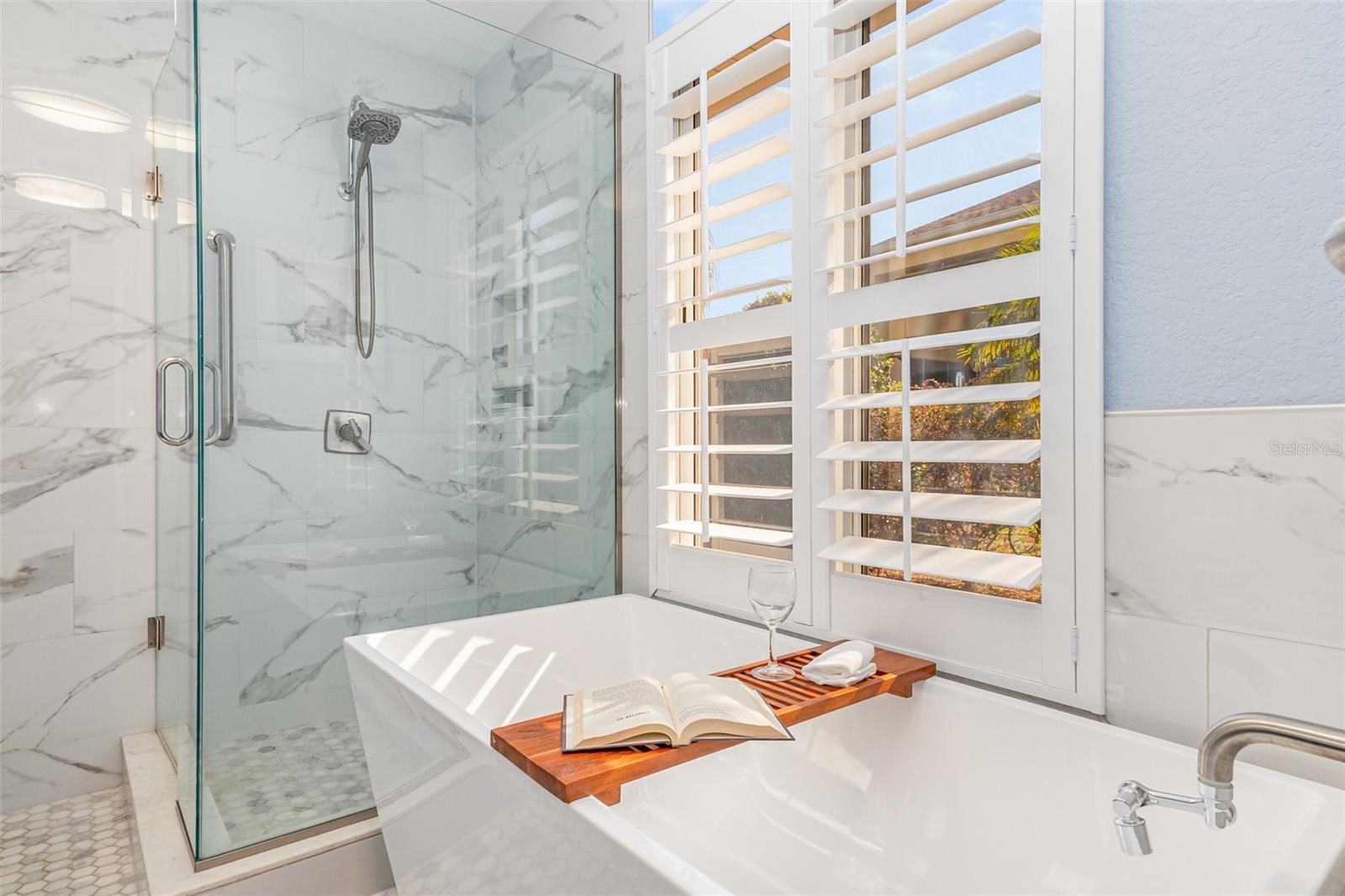 Image 24 of 34 For 751 Meandering Way