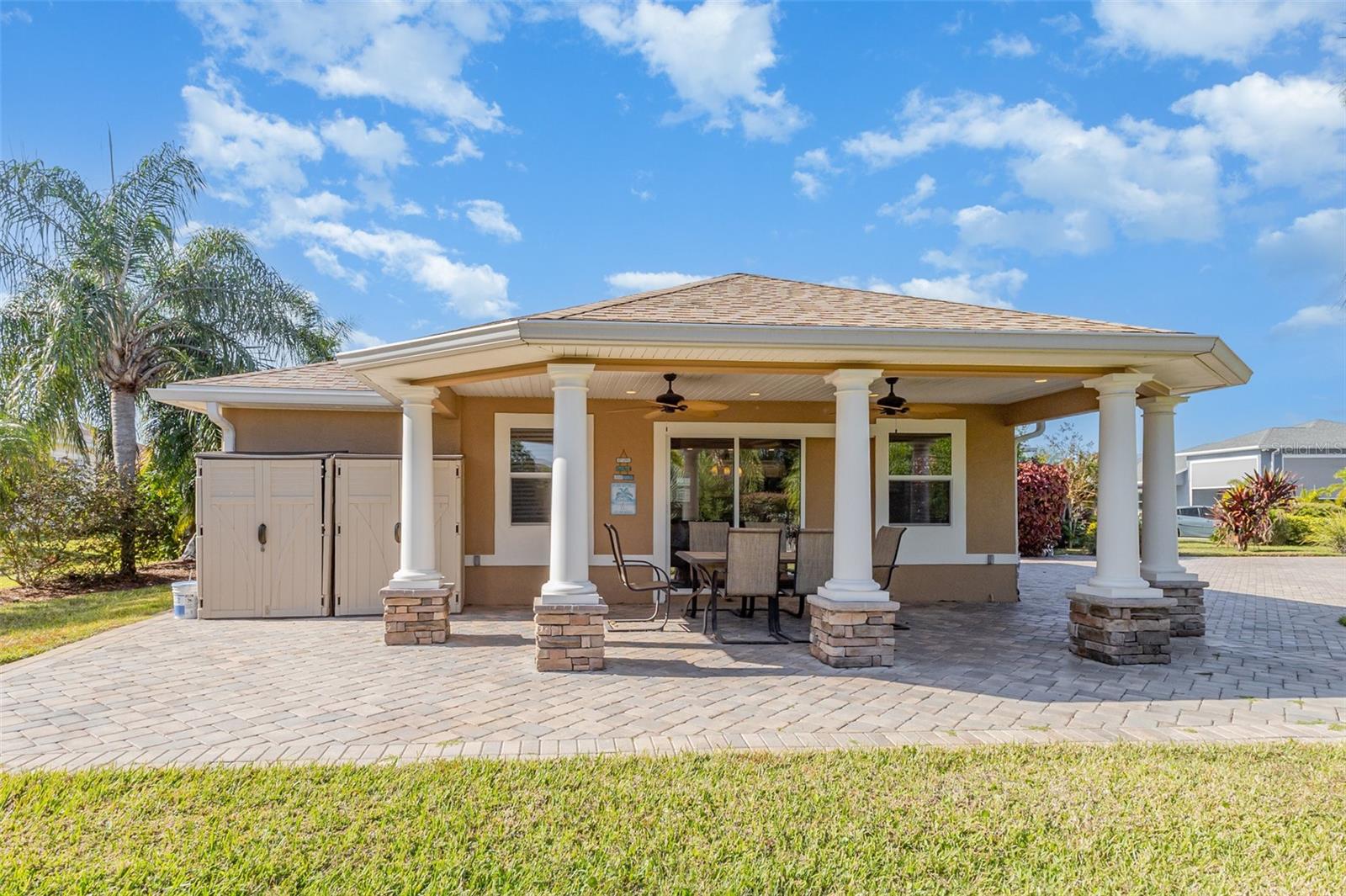 Image 28 of 34 For 751 Meandering Way