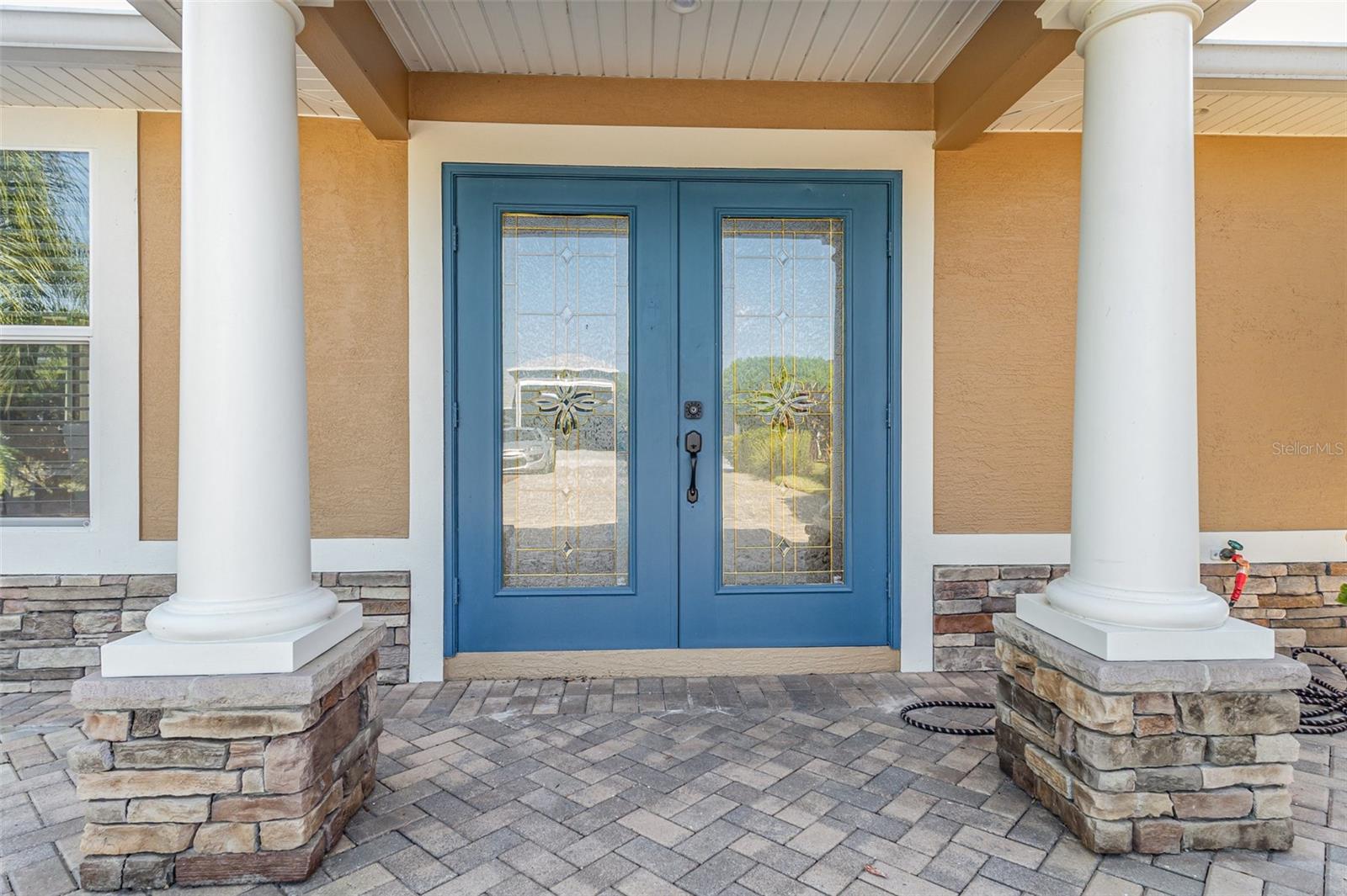 Image 3 of 34 For 751 Meandering Way