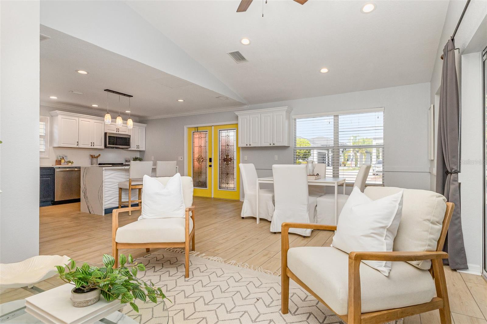 Image 7 of 34 For 751 Meandering Way