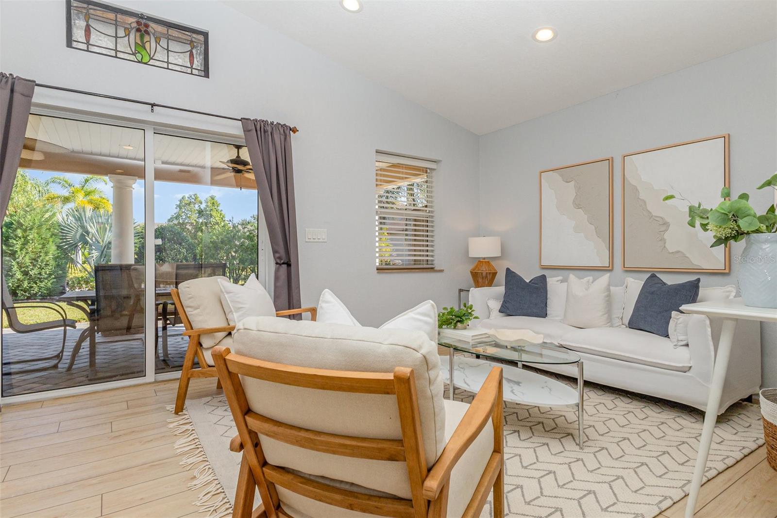 Image 8 of 34 For 751 Meandering Way