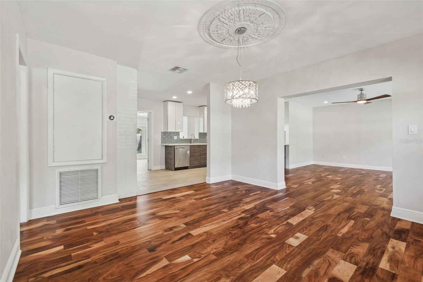 Image 15 of 71 For 1207 Crawford Street