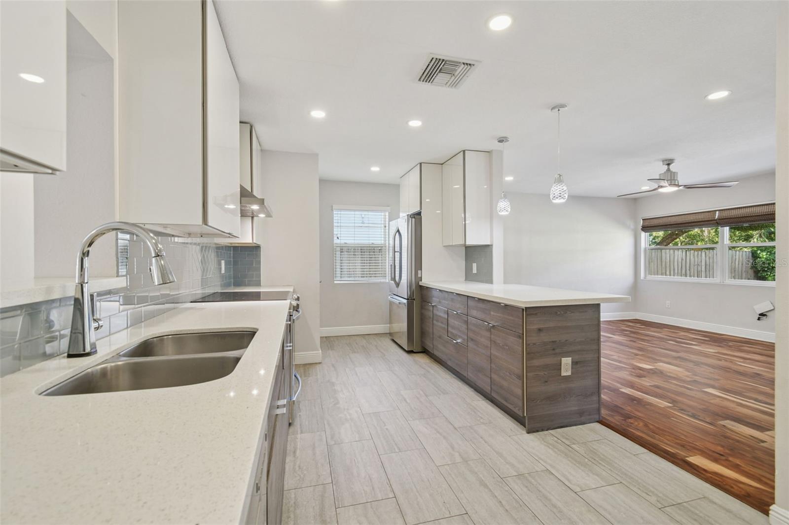 Image 20 of 71 For 1207 Crawford Street