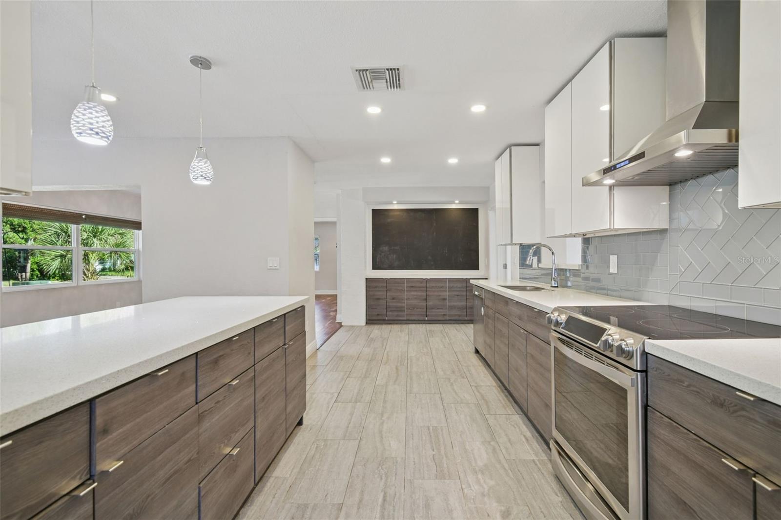 Image 23 of 71 For 1207 Crawford Street