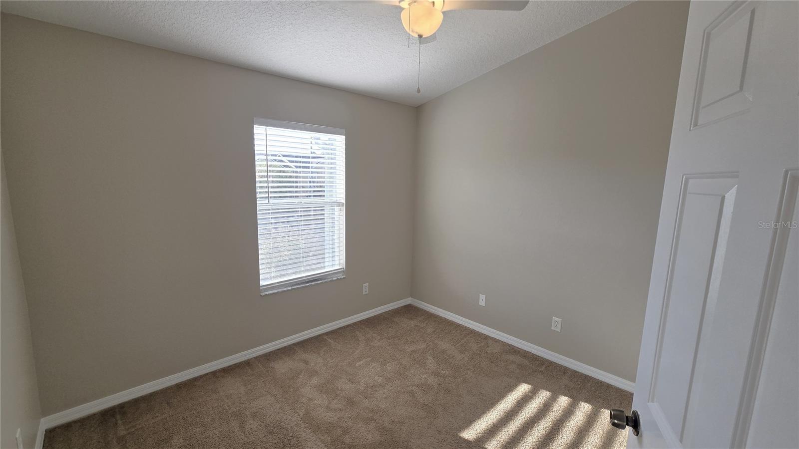 Image 17 of 28 For 1302 Denman Court