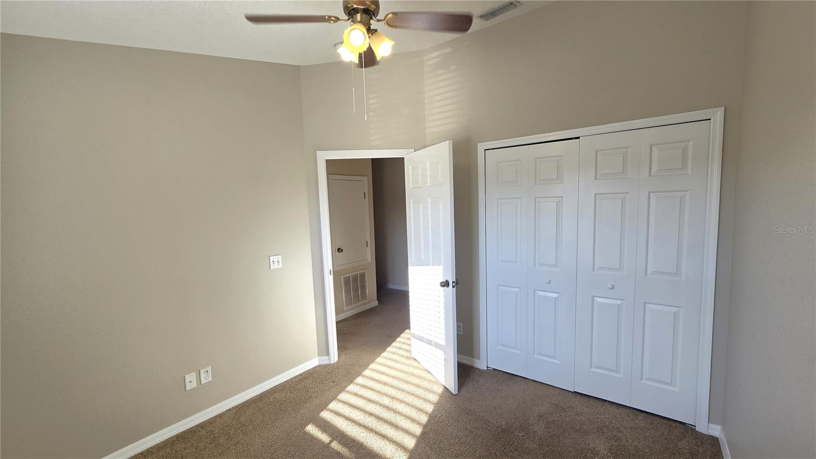 Image 20 of 28 For 1302 Denman Court