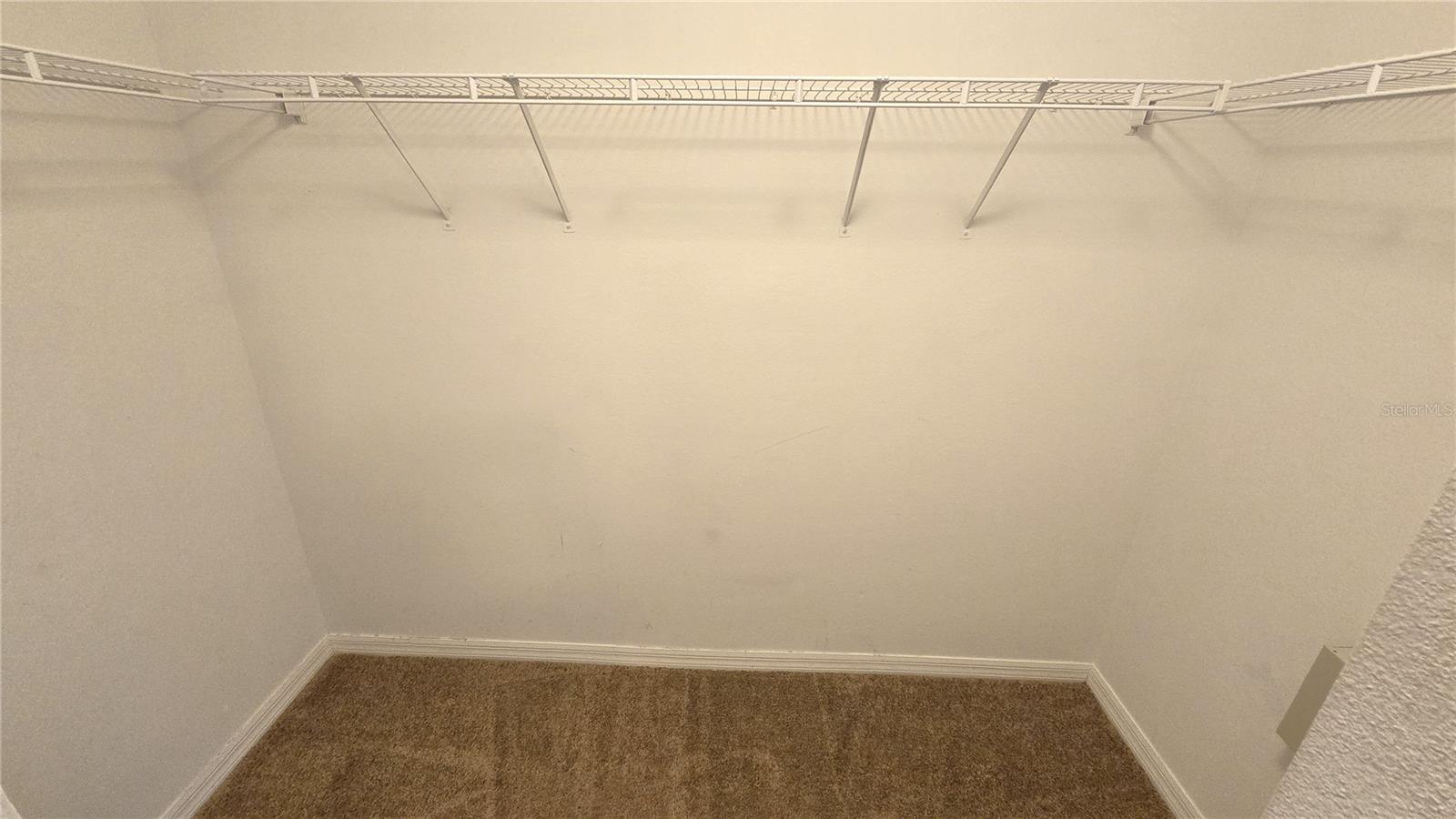 Image 24 of 28 For 1302 Denman Court