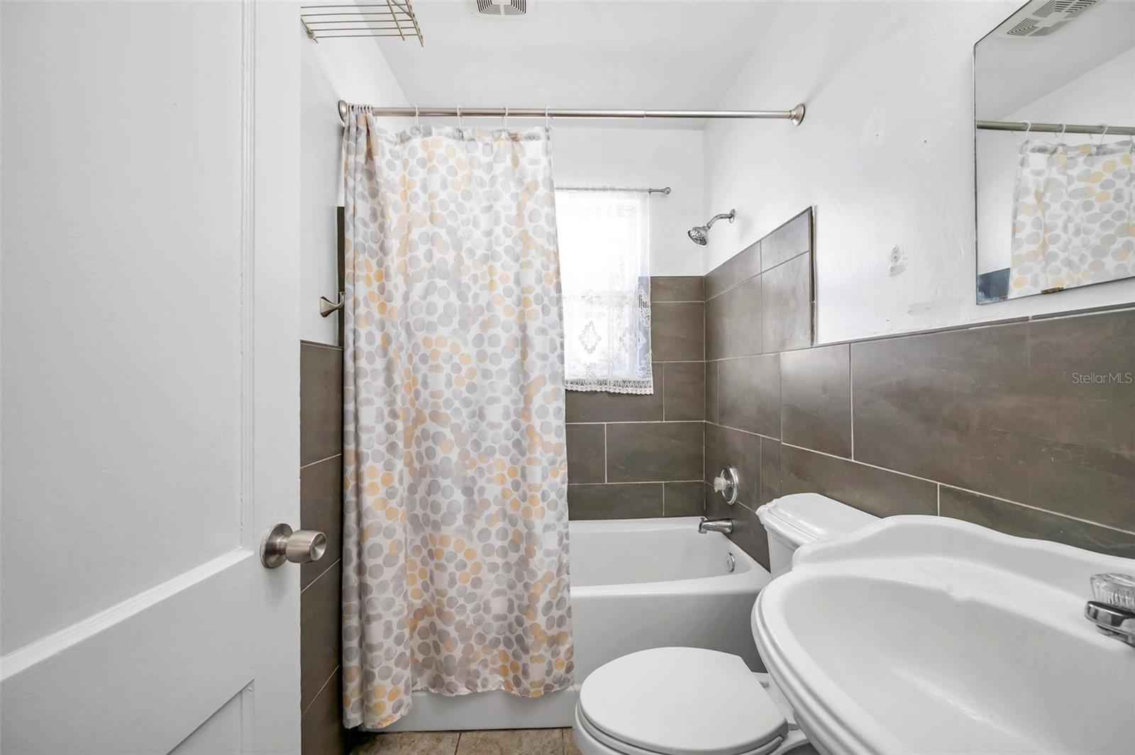 Image 18 of 29 For 2169 & 2179 22nd Avenue N