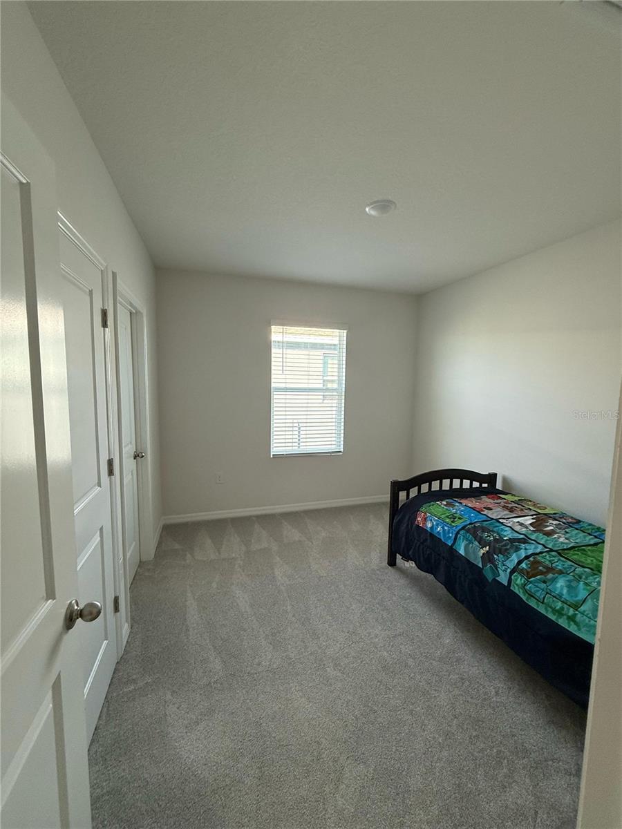 Image 7 of 13 For 16177 Glowing Grove Avenue