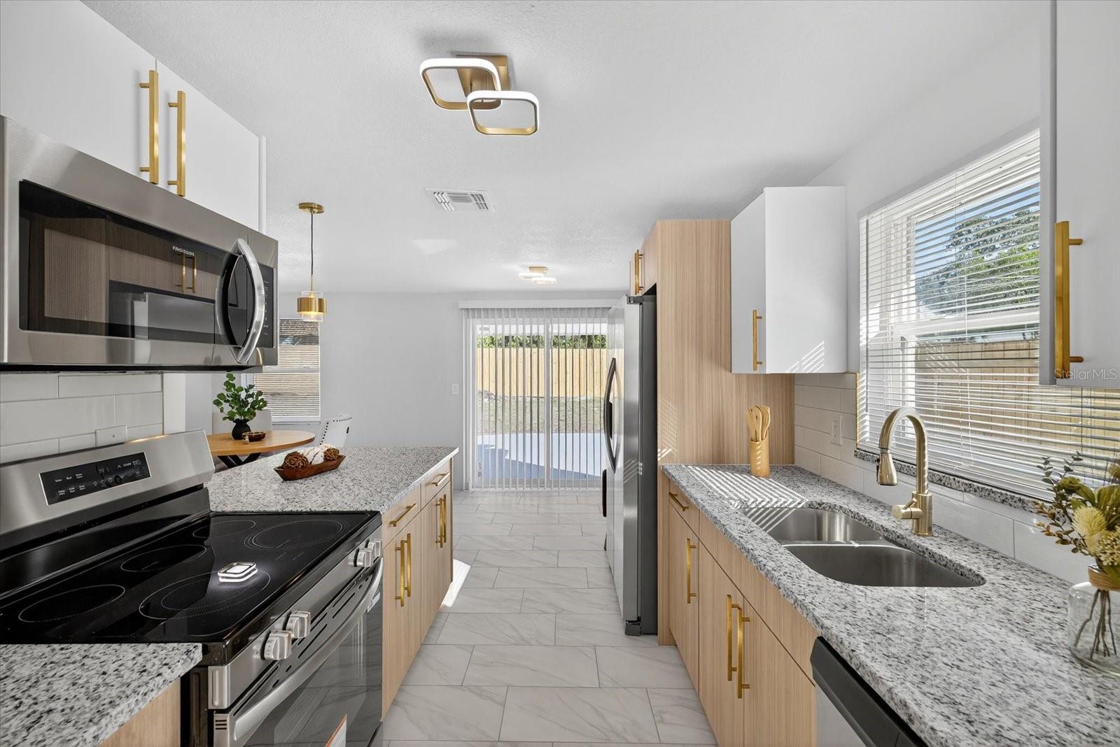 Image 16 of 28 For 13097 120th Street