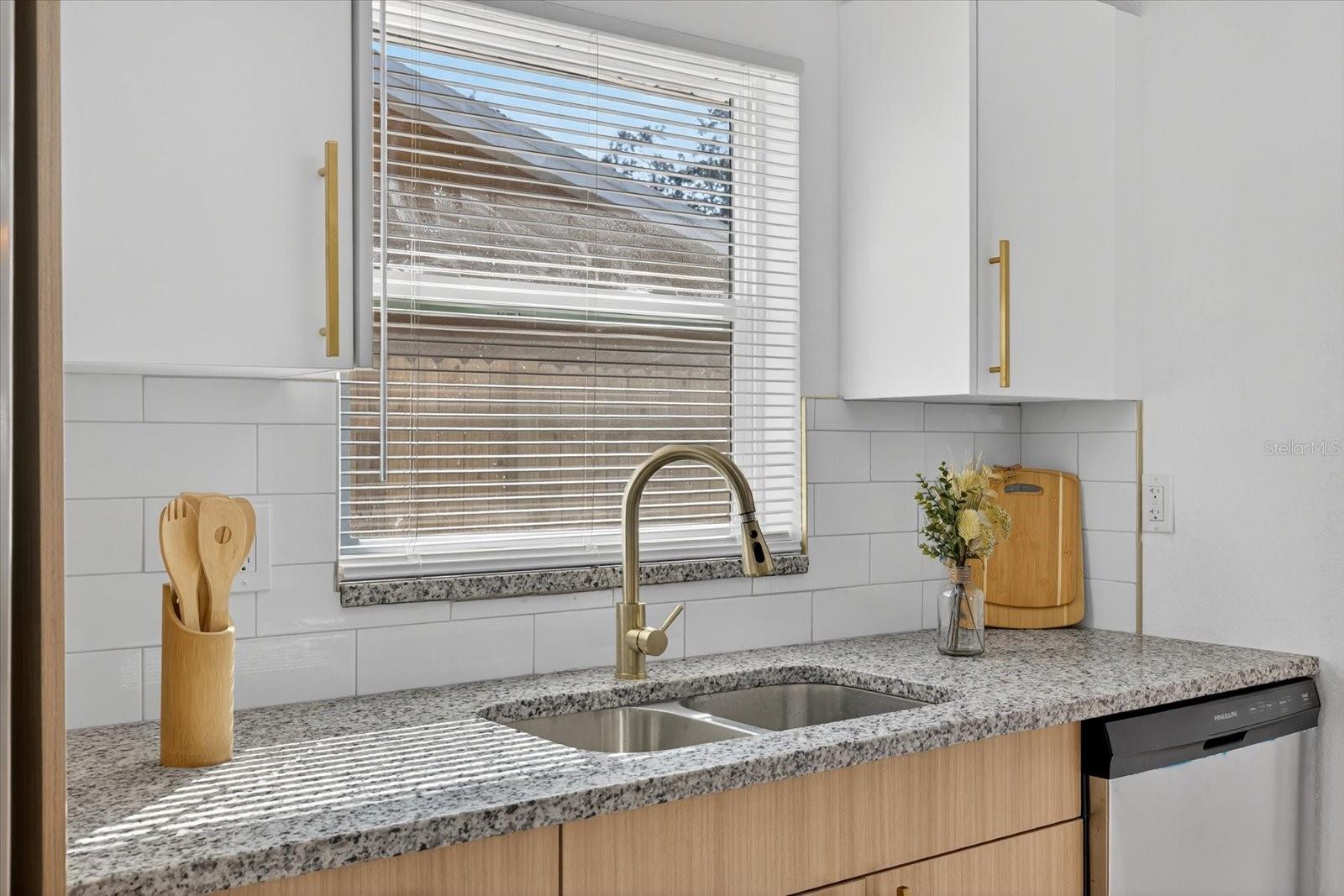 Image 19 of 28 For 13097 120th Street