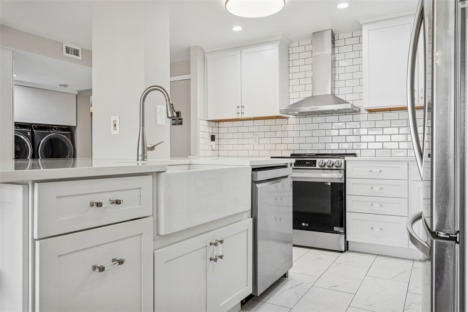 Image 10 of 43 For 4141 Bayshore Boulevard 1204