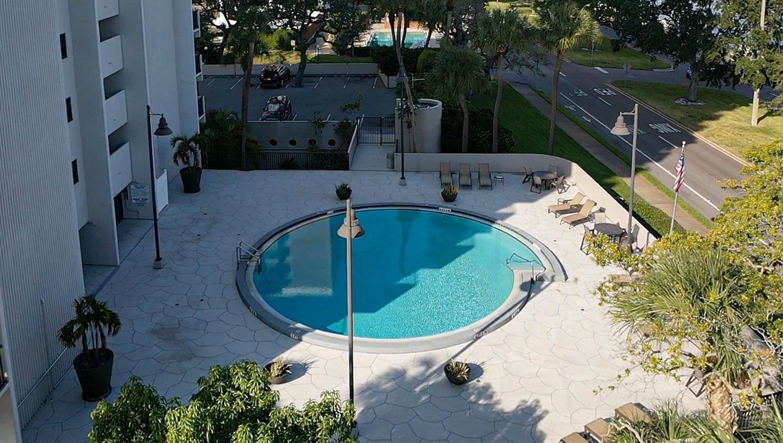 Image 37 of 43 For 4141 Bayshore Boulevard 1204