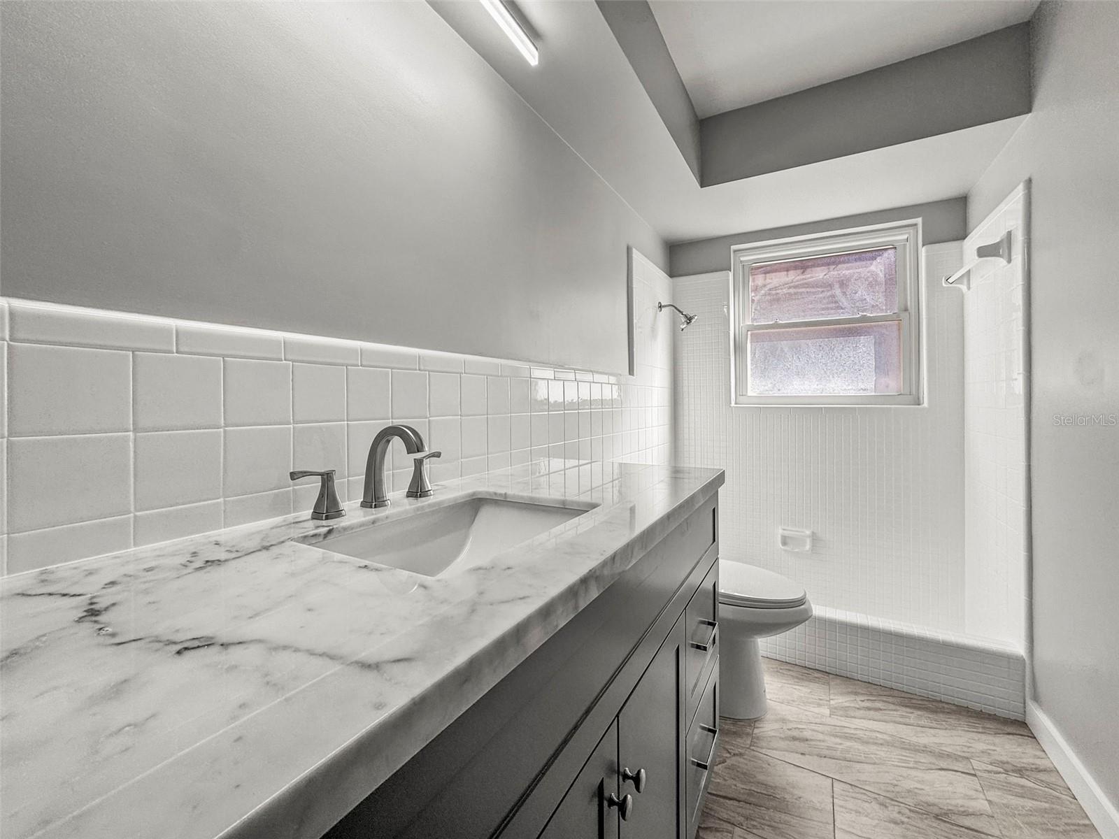 Image 24 of 36 For 13494 Bellewood Avenue