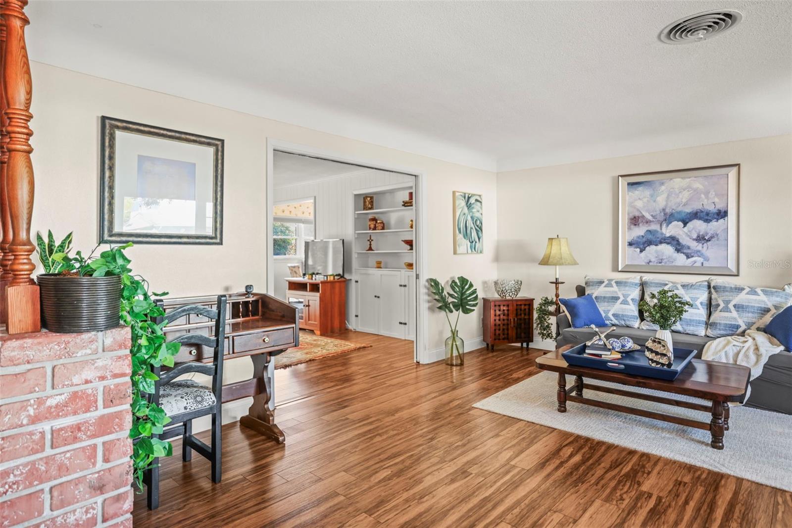 Image 3 of 36 For 13494 Bellewood Avenue