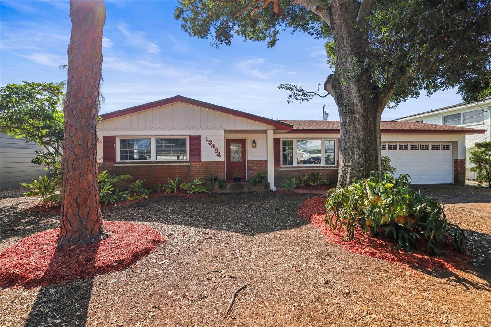 Image 32 of 36 For 13494 Bellewood Avenue