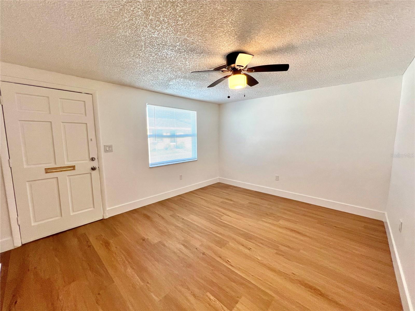 Image 4 of 17 For 4930 Elkner Street