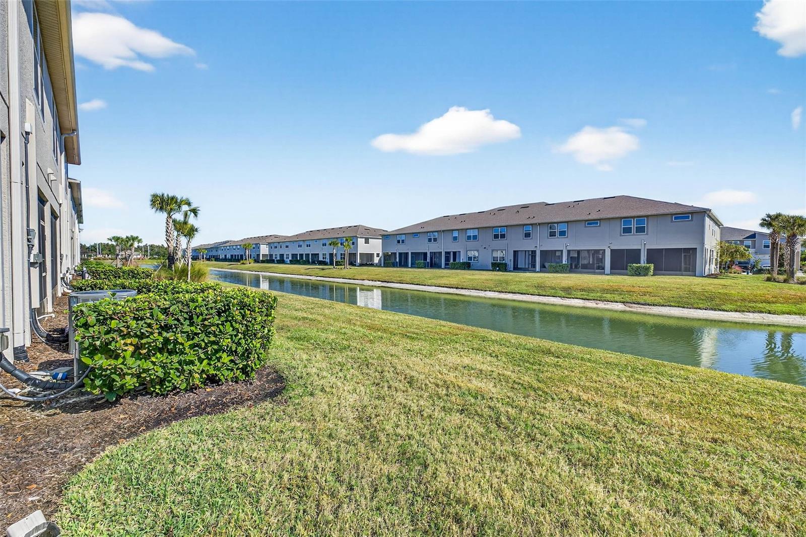 Image 14 of 45 For 25993 Woven Wicker Bend