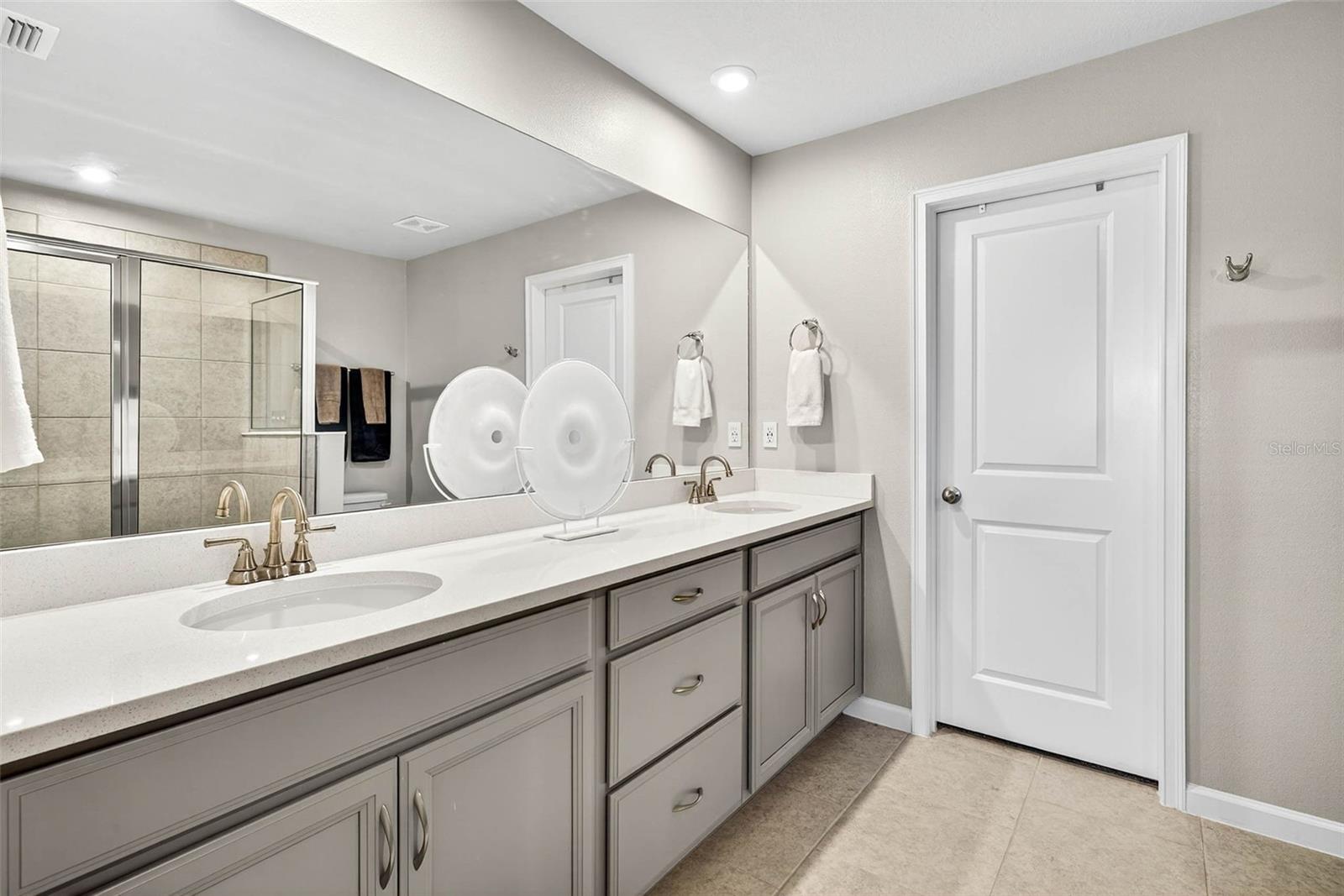 Image 35 of 45 For 25993 Woven Wicker Bend