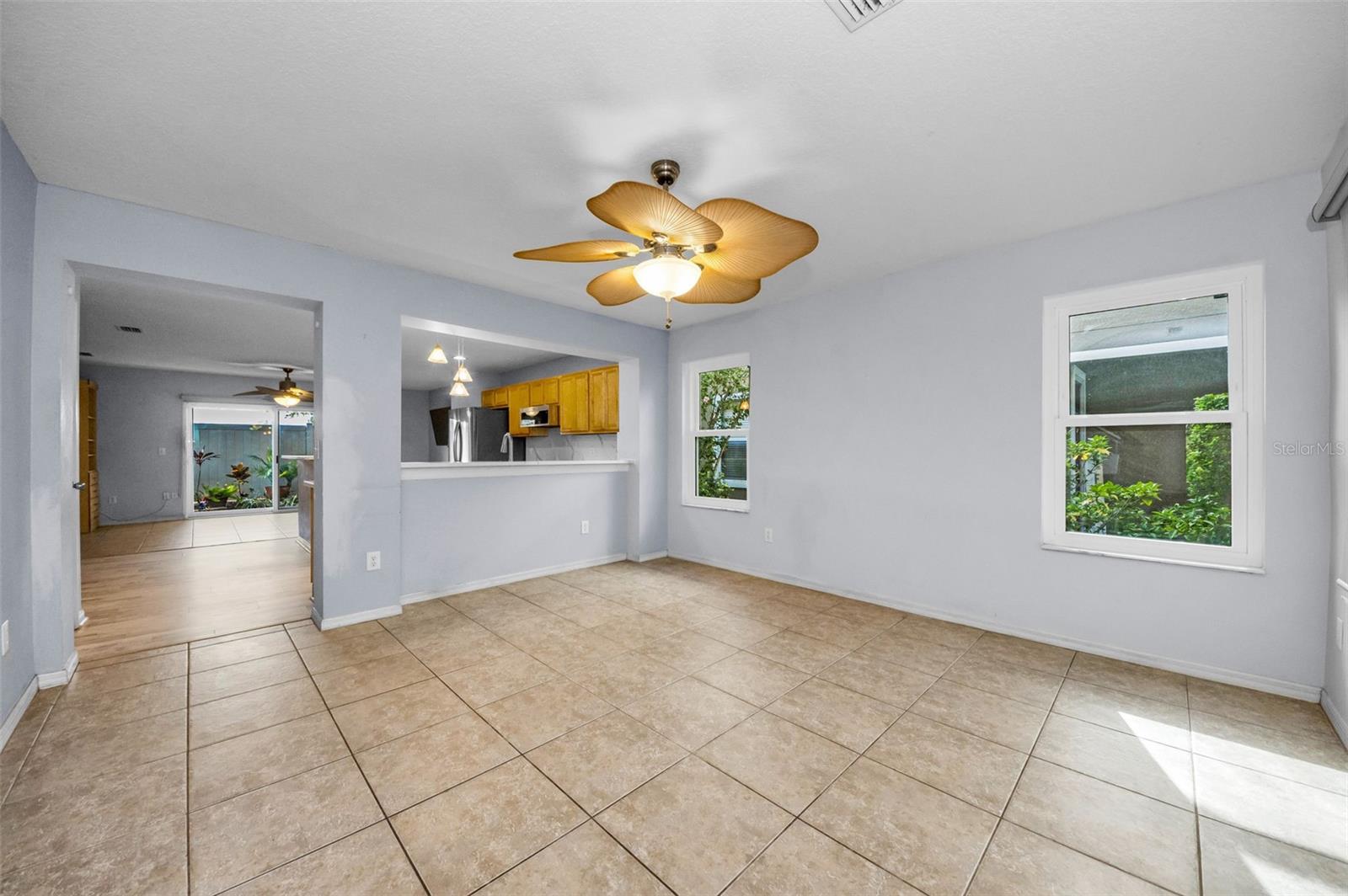 Image 10 of 72 For 2541 Harn Boulevard 4