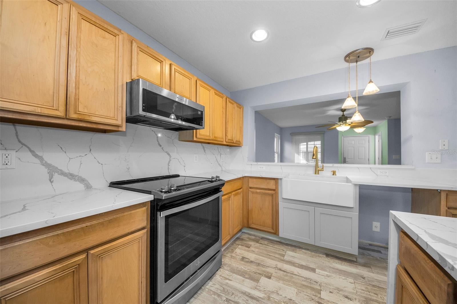 Image 16 of 72 For 2541 Harn Boulevard 4