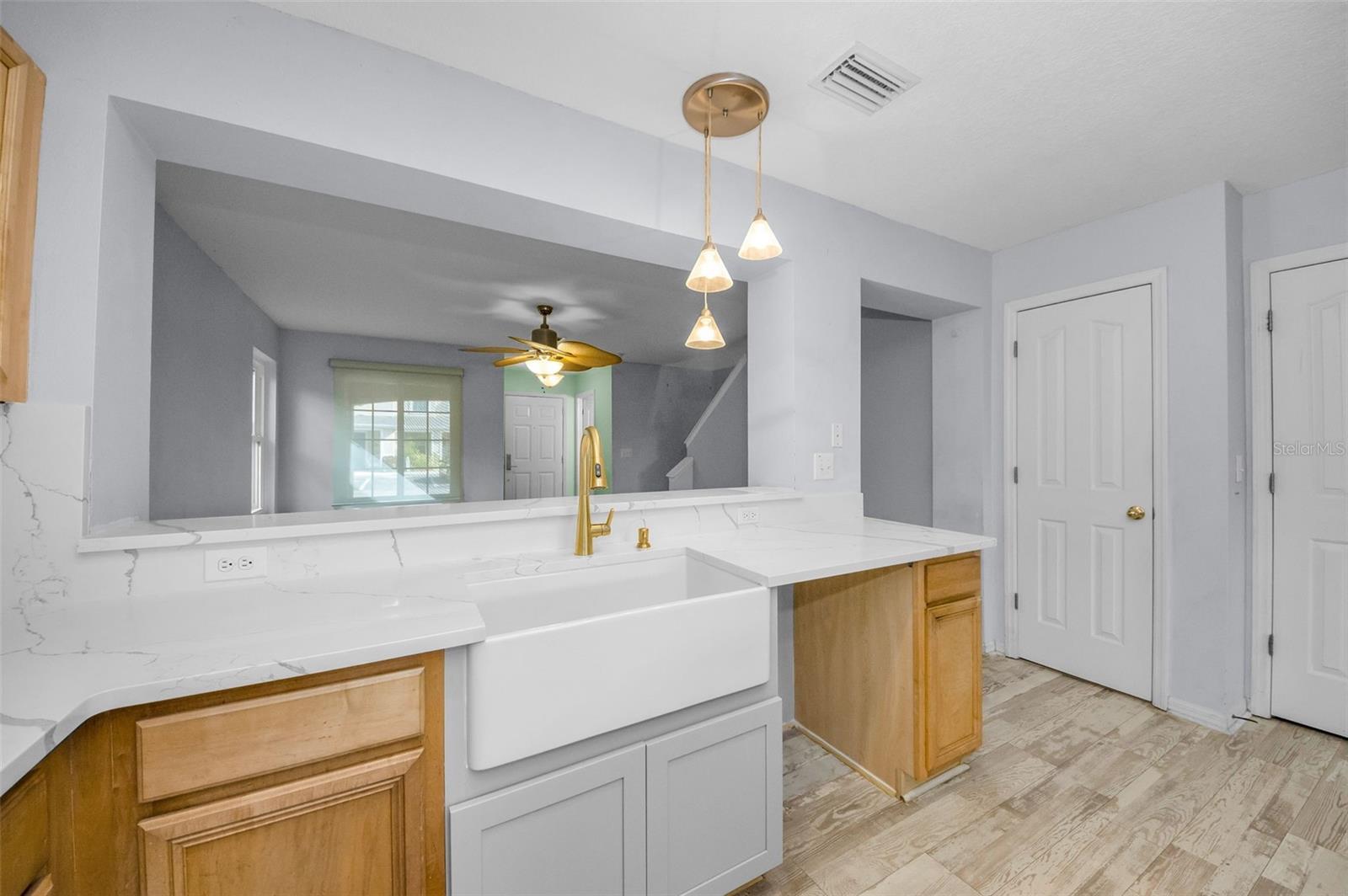 Image 17 of 72 For 2541 Harn Boulevard 4