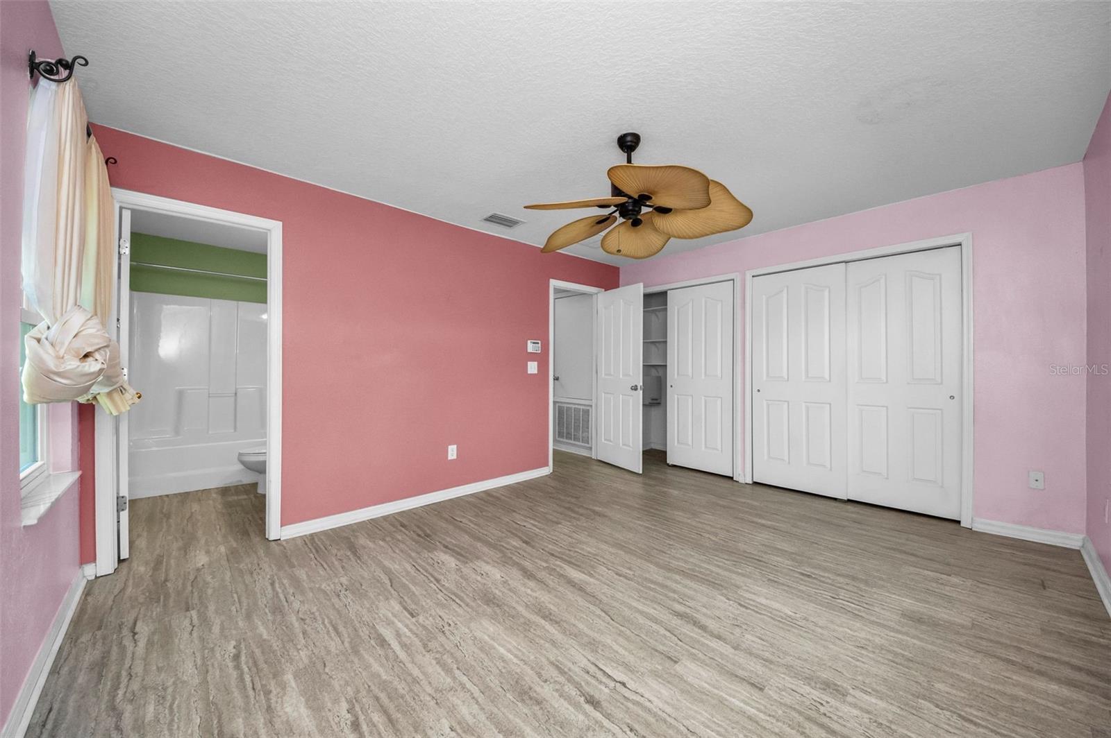 Image 31 of 72 For 2541 Harn Boulevard 4