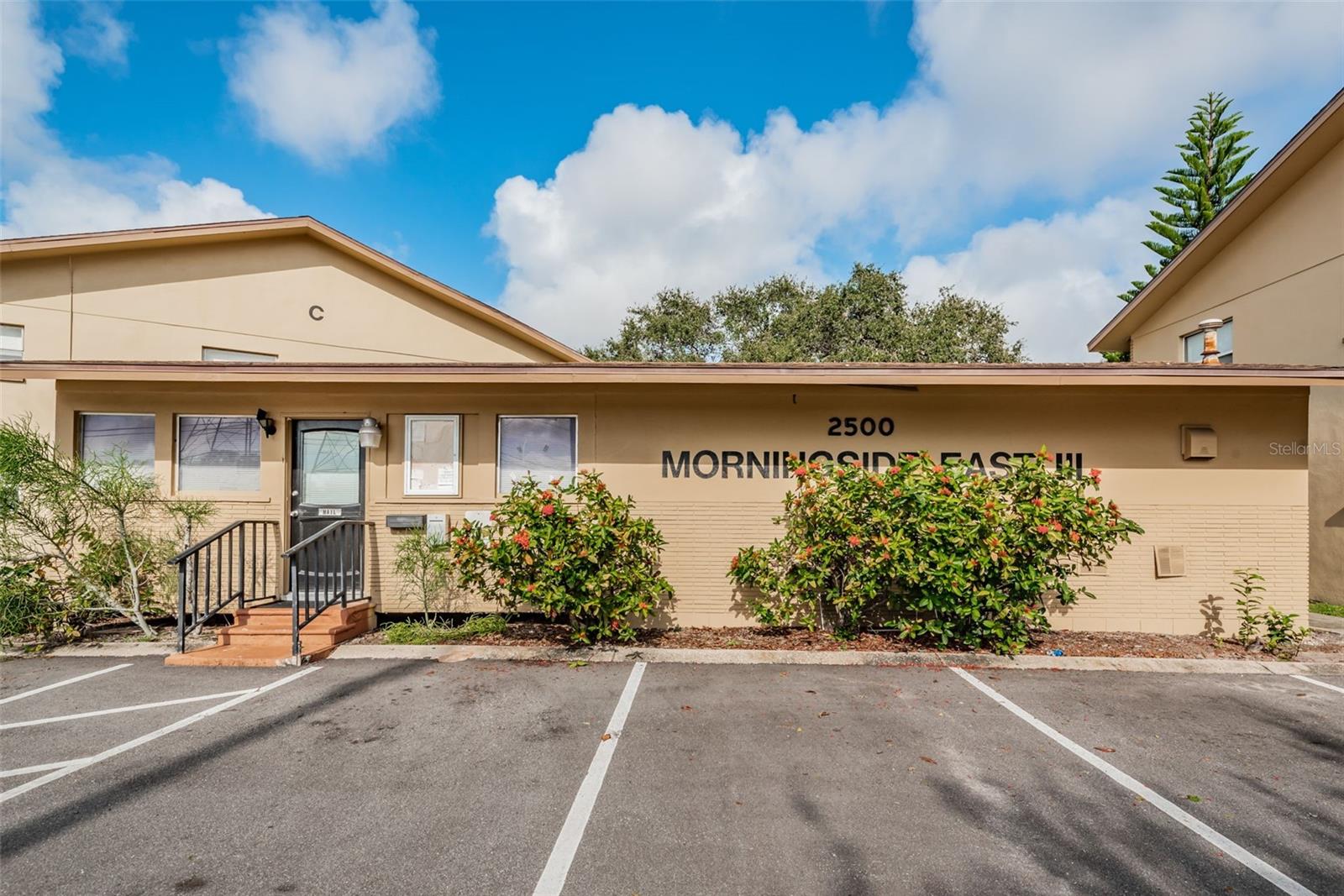 Image 65 of 72 For 2541 Harn Boulevard 4