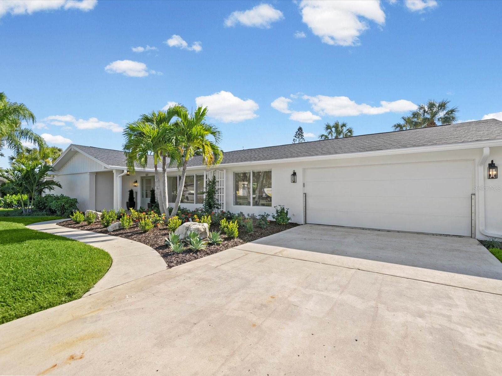 Image 2 of 60 For 819 Jacaranda Drive