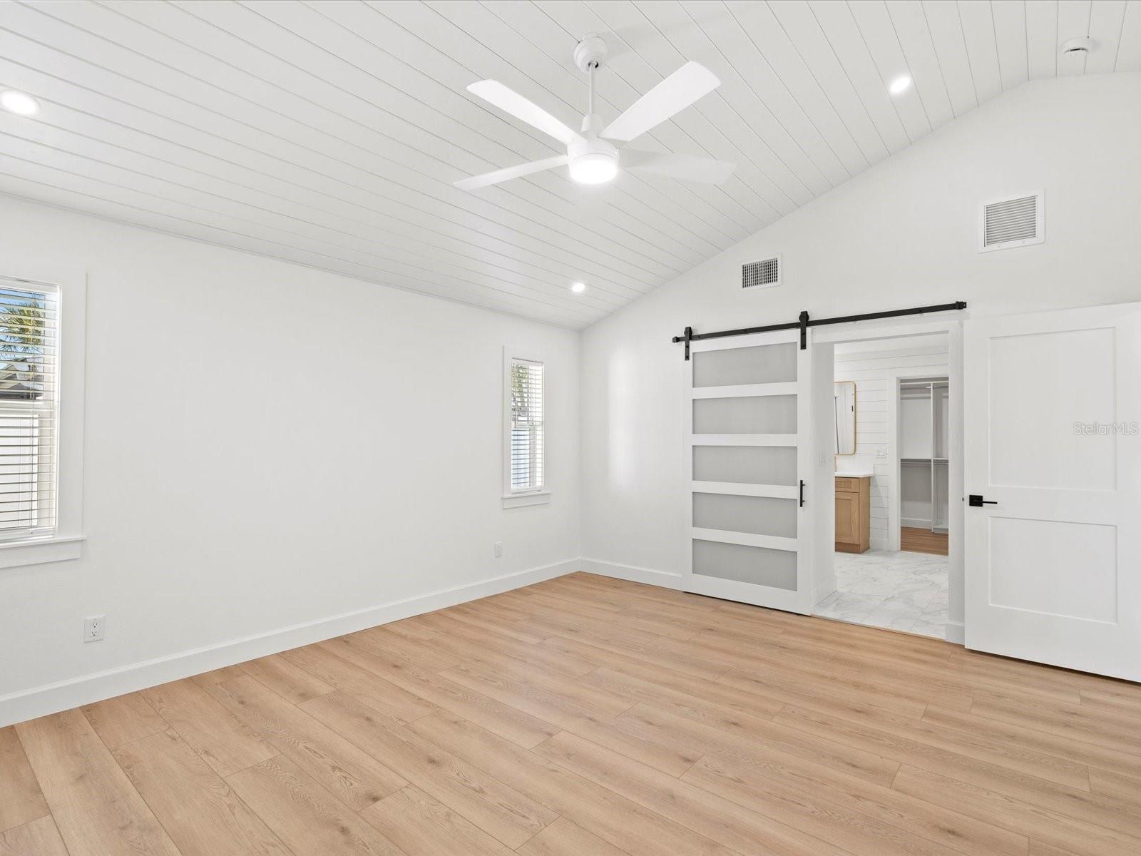 Image 20 of 60 For 819 Jacaranda Drive