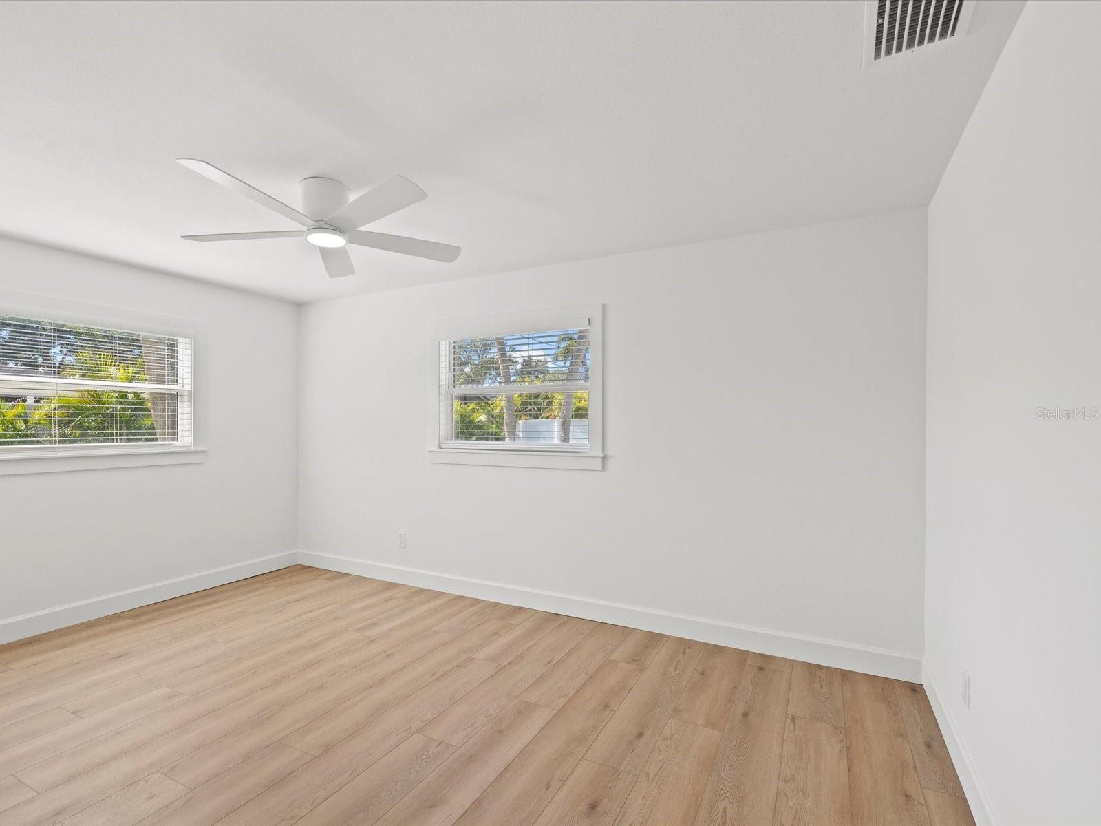 Image 28 of 60 For 819 Jacaranda Drive