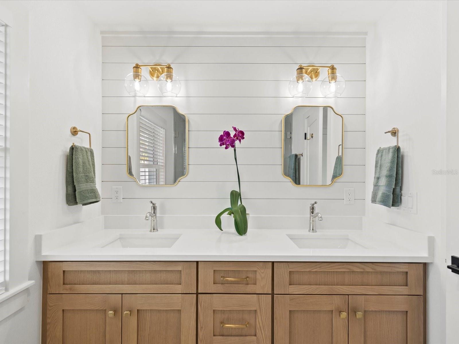 Image 34 of 60 For 819 Jacaranda Drive