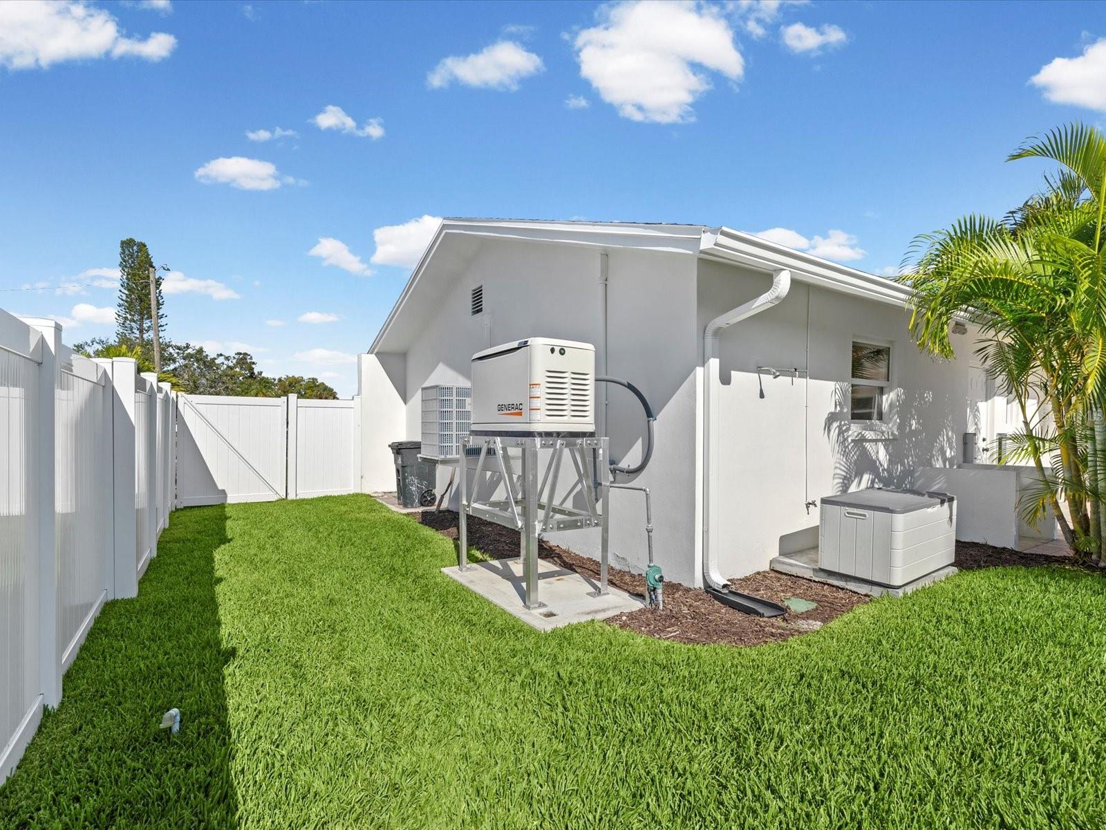 Image 40 of 60 For 819 Jacaranda Drive