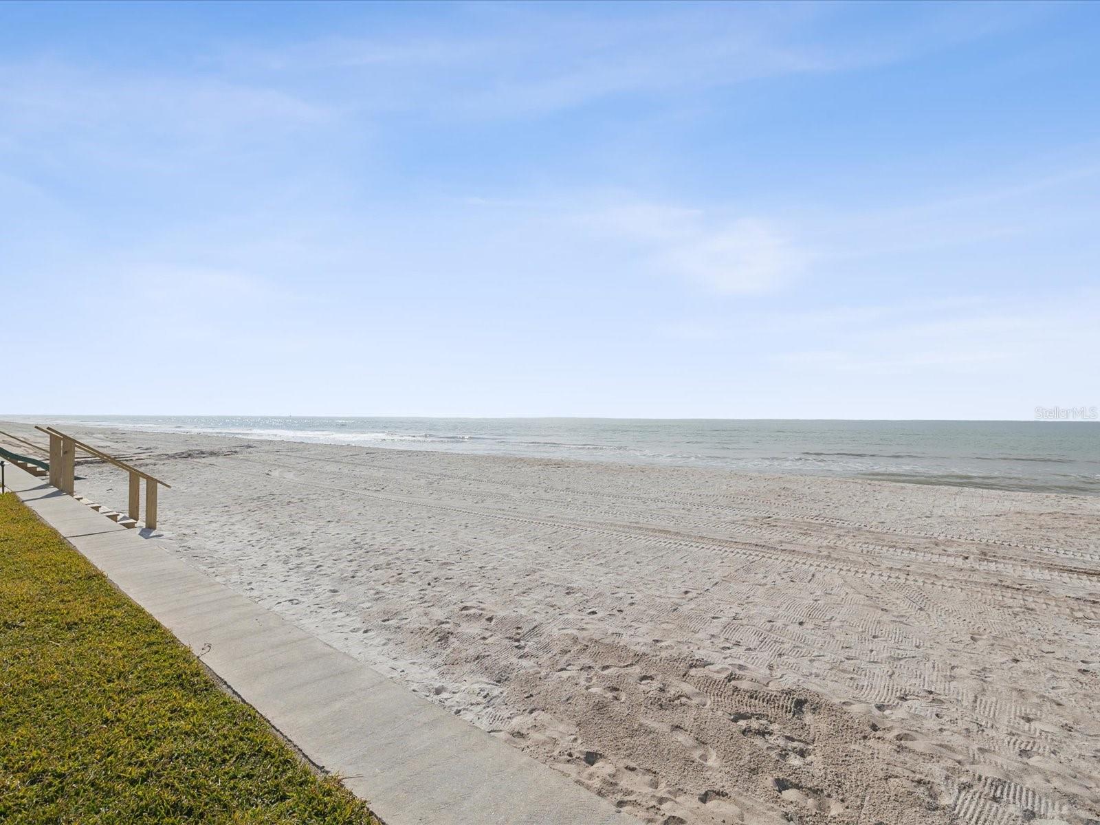 Image 52 of 60 For 819 Jacaranda Drive