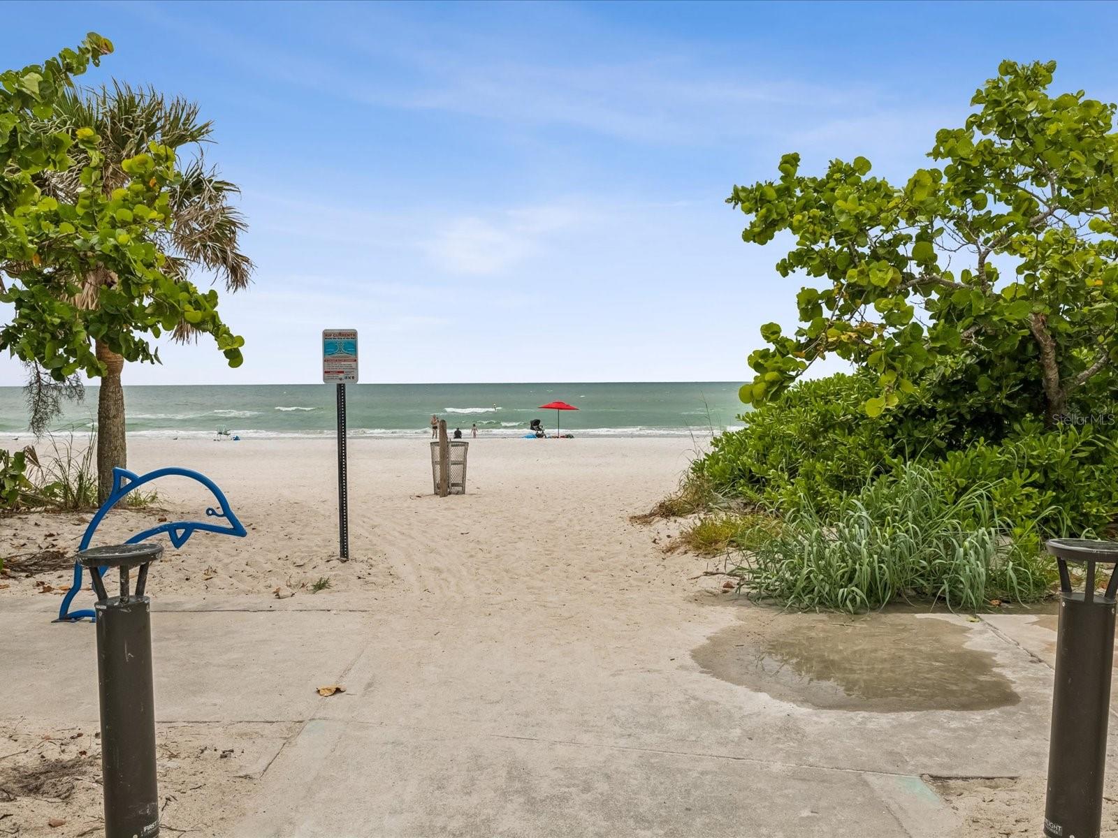 Image 57 of 60 For 819 Jacaranda Drive