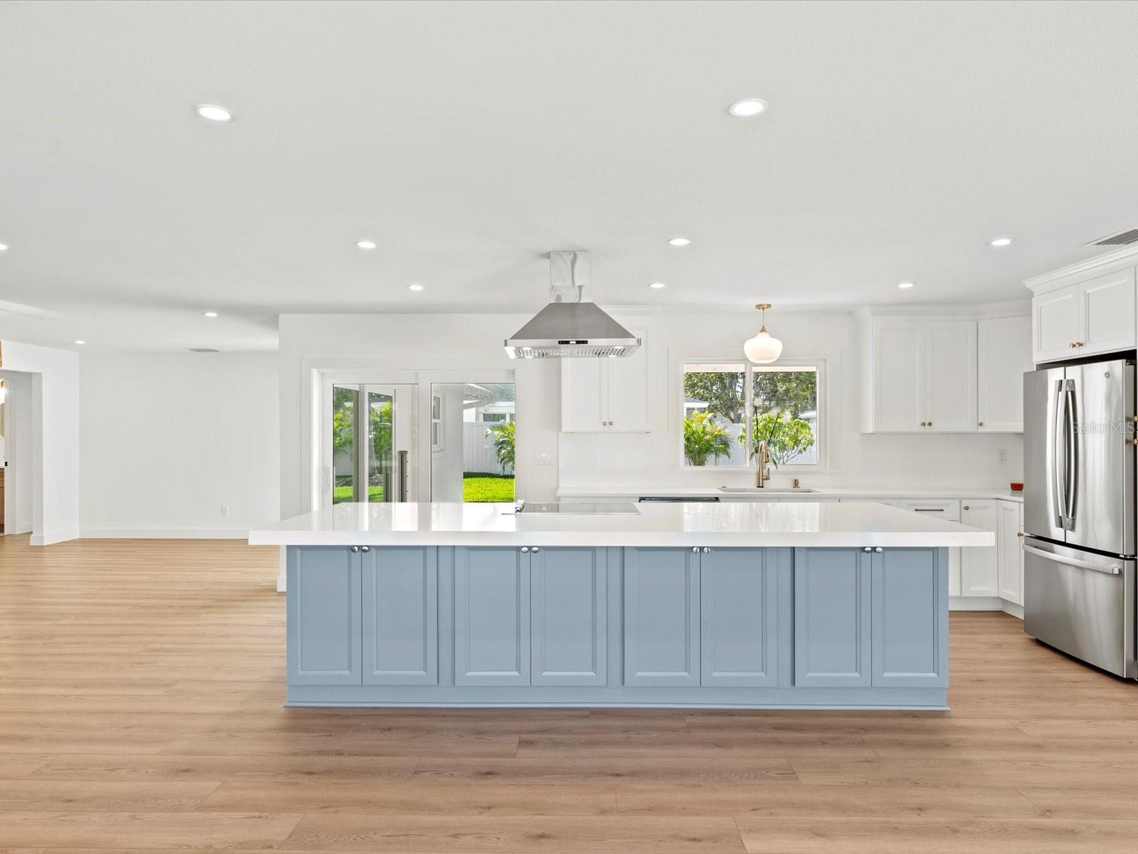 Image 8 of 60 For 819 Jacaranda Drive