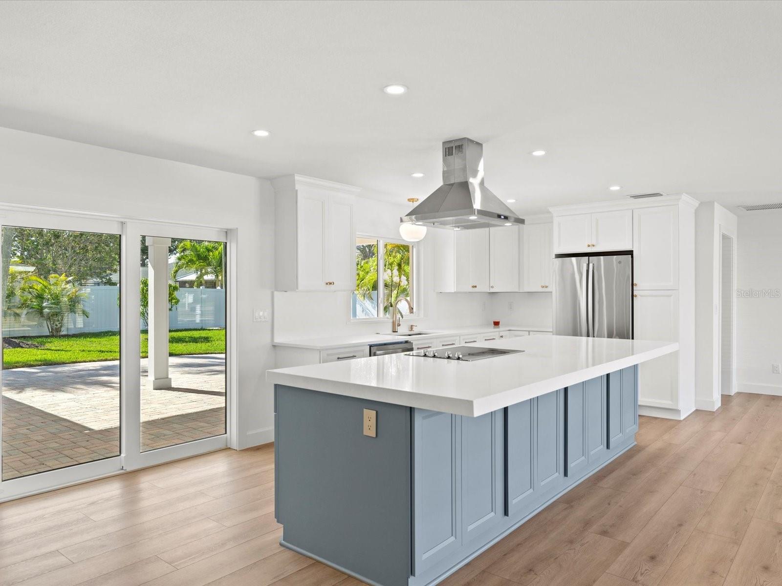 Image 9 of 60 For 819 Jacaranda Drive