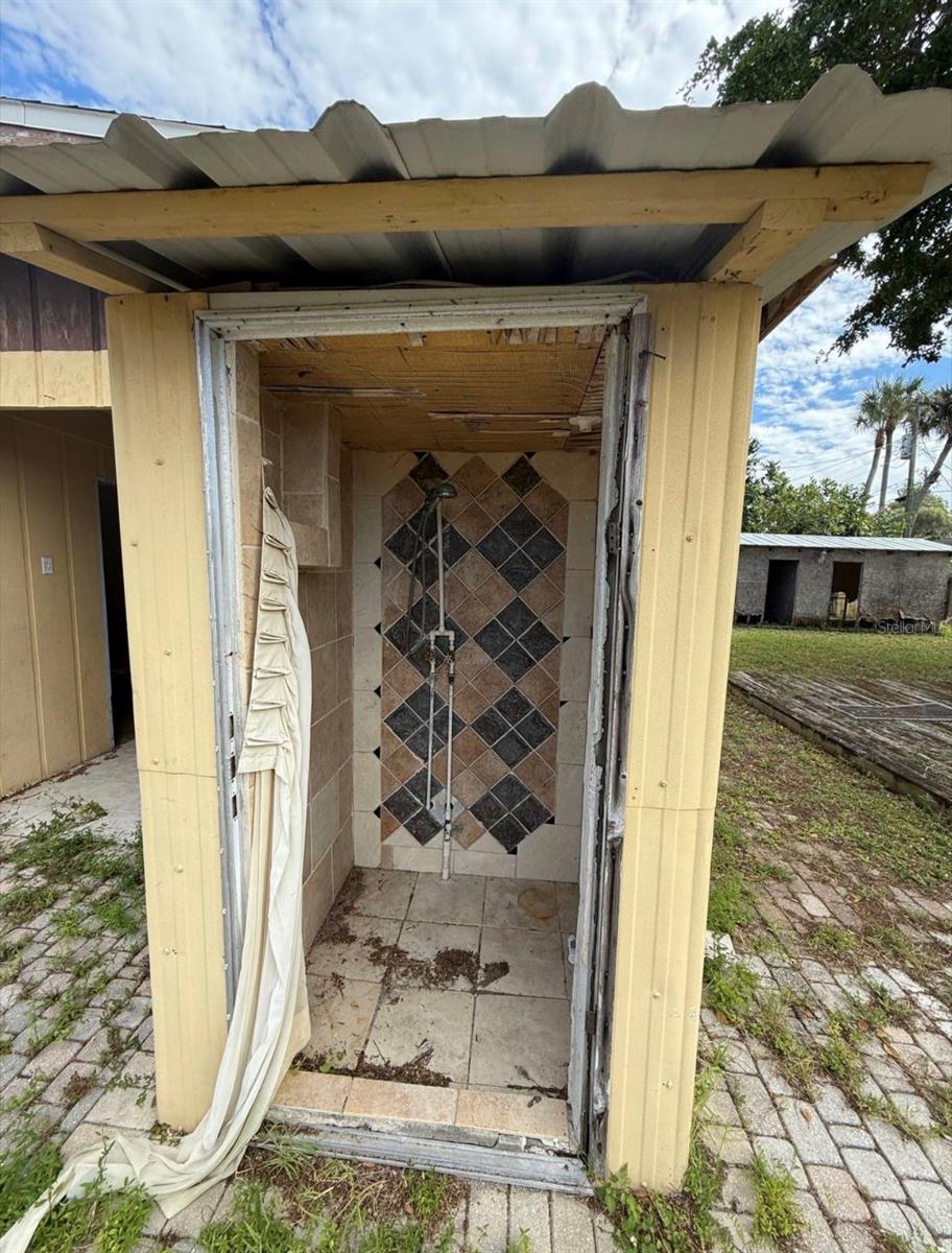 Image 8 of 9 For 11526 Dean Street