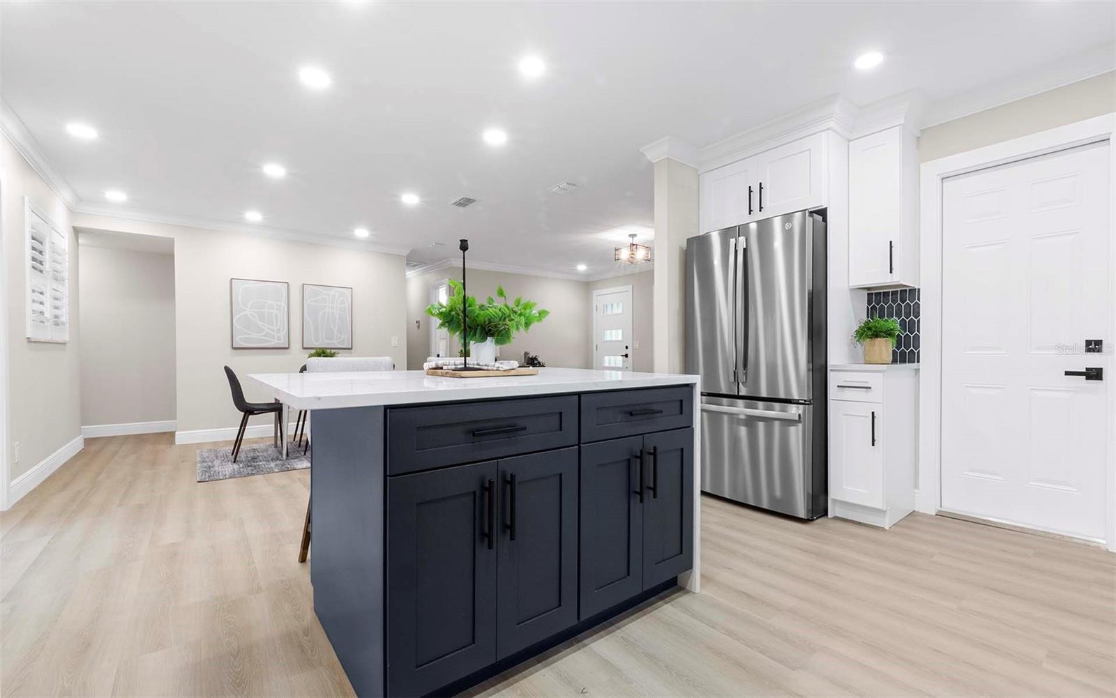 Image 11 of 45 For 11201 Hidden Valley Drive