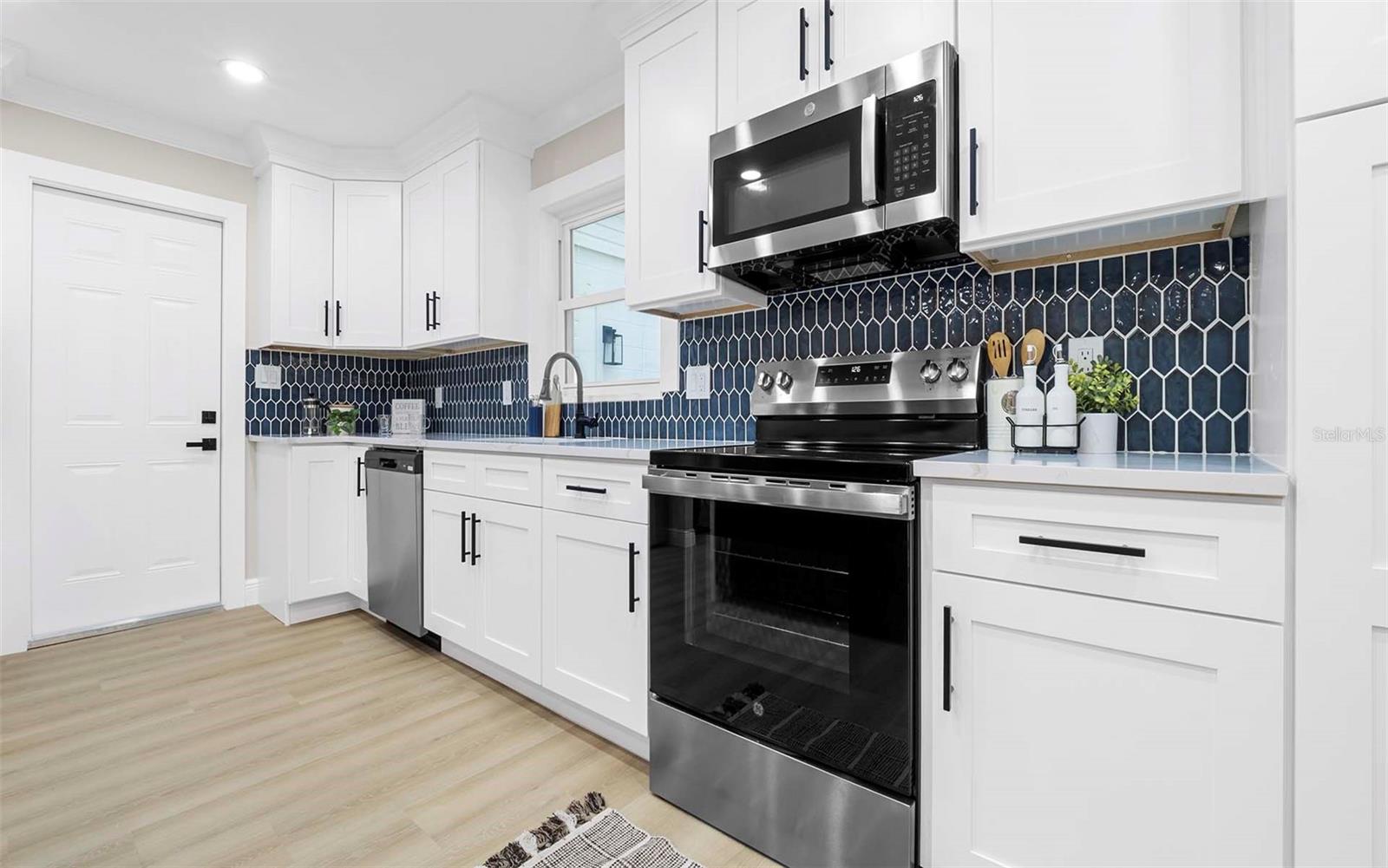 Image 13 of 45 For 11201 Hidden Valley Drive