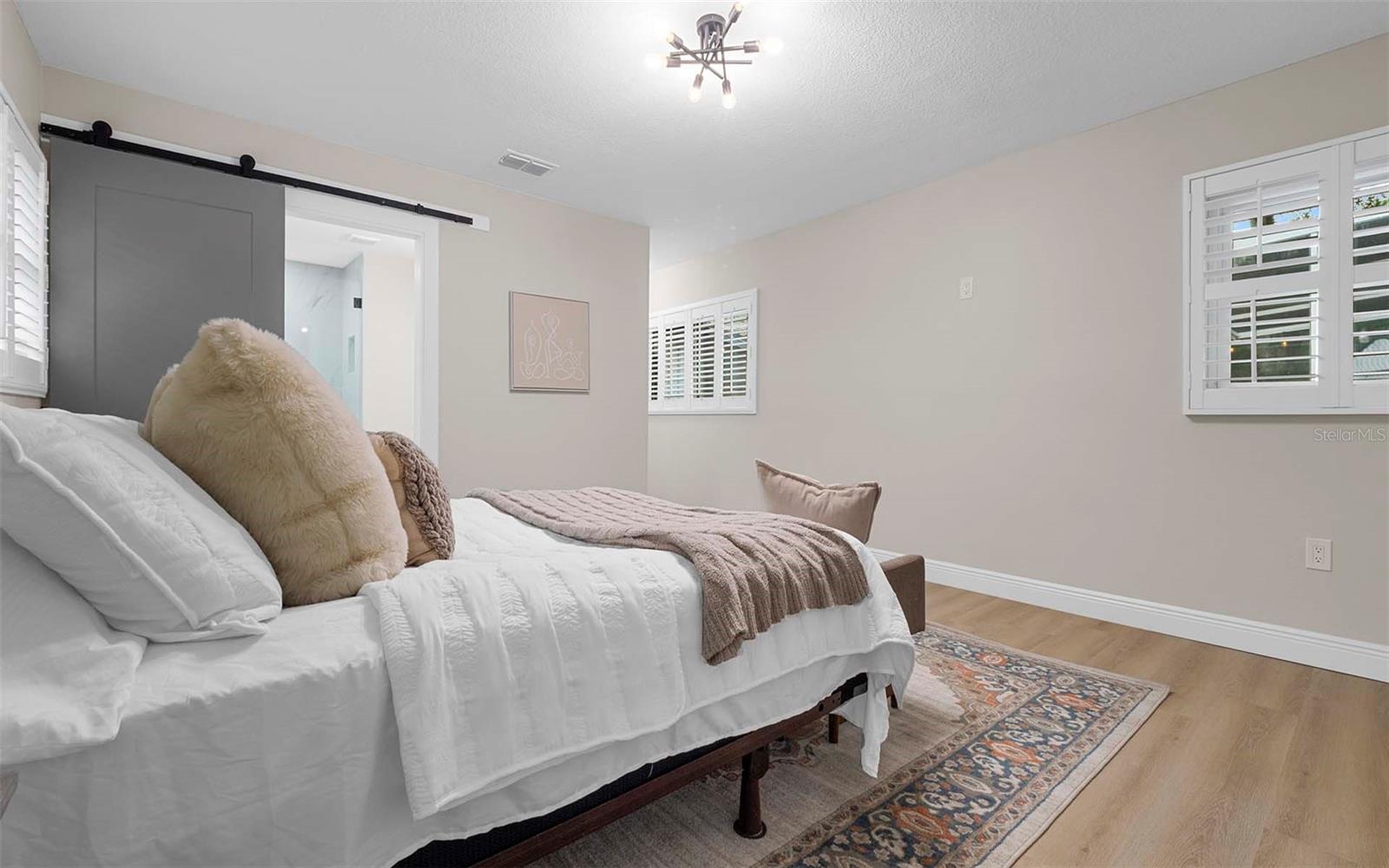 Image 20 of 45 For 11201 Hidden Valley Drive