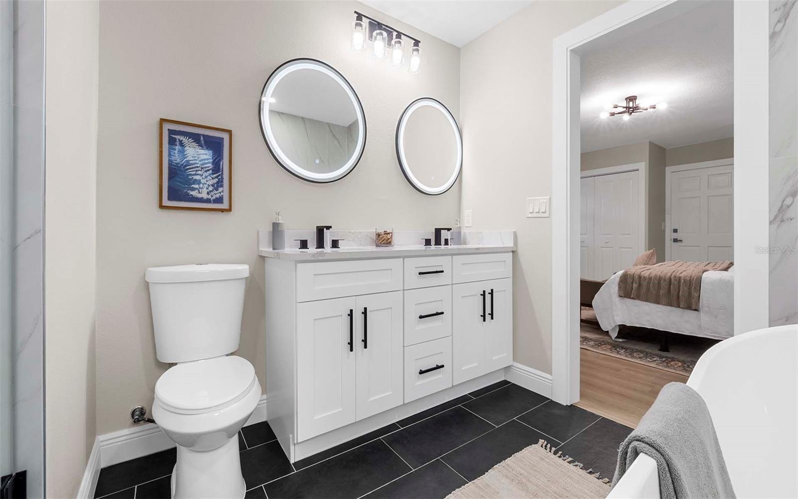 Image 22 of 45 For 11201 Hidden Valley Drive