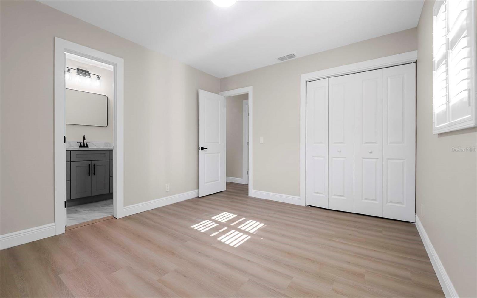 Image 24 of 45 For 11201 Hidden Valley Drive