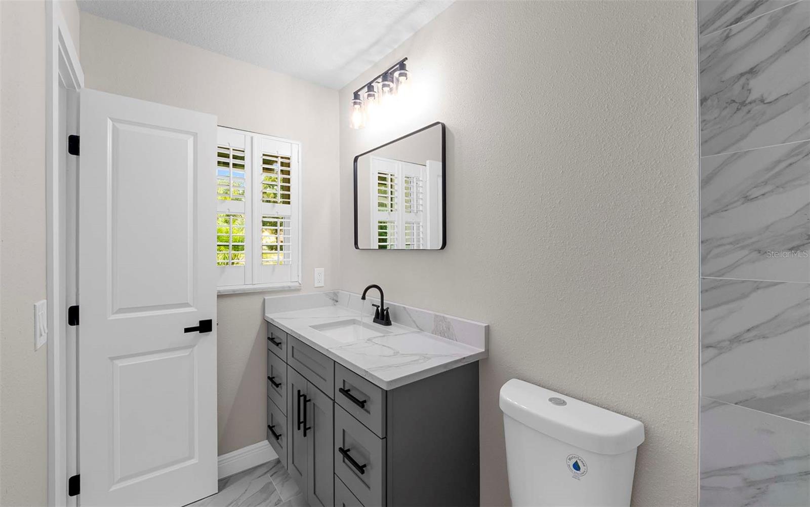 Image 26 of 45 For 11201 Hidden Valley Drive