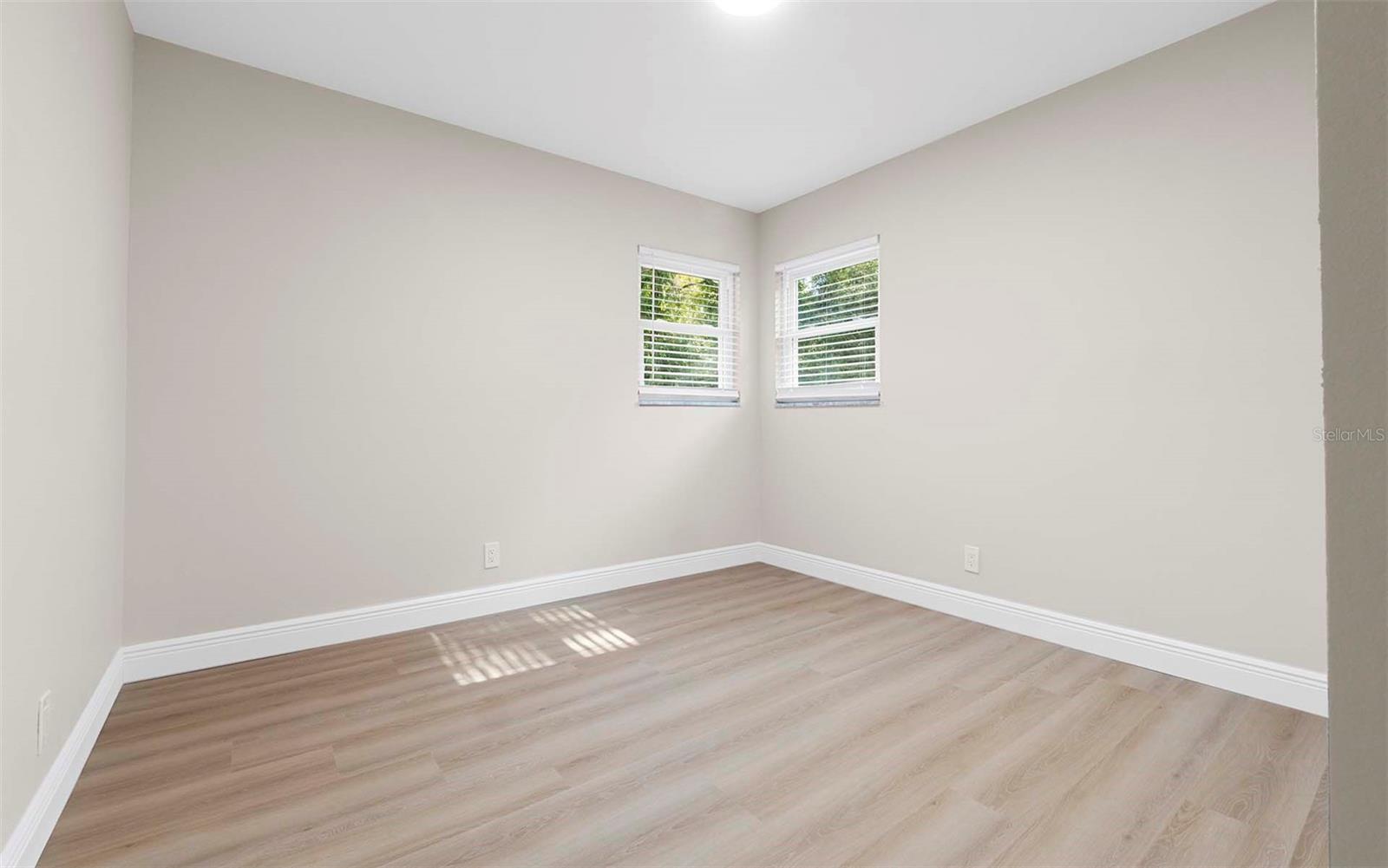 Image 32 of 45 For 11201 Hidden Valley Drive