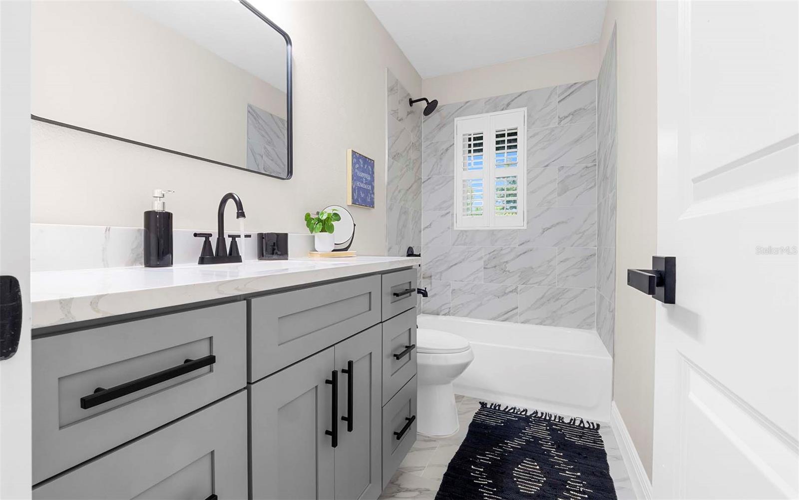 Image 33 of 45 For 11201 Hidden Valley Drive