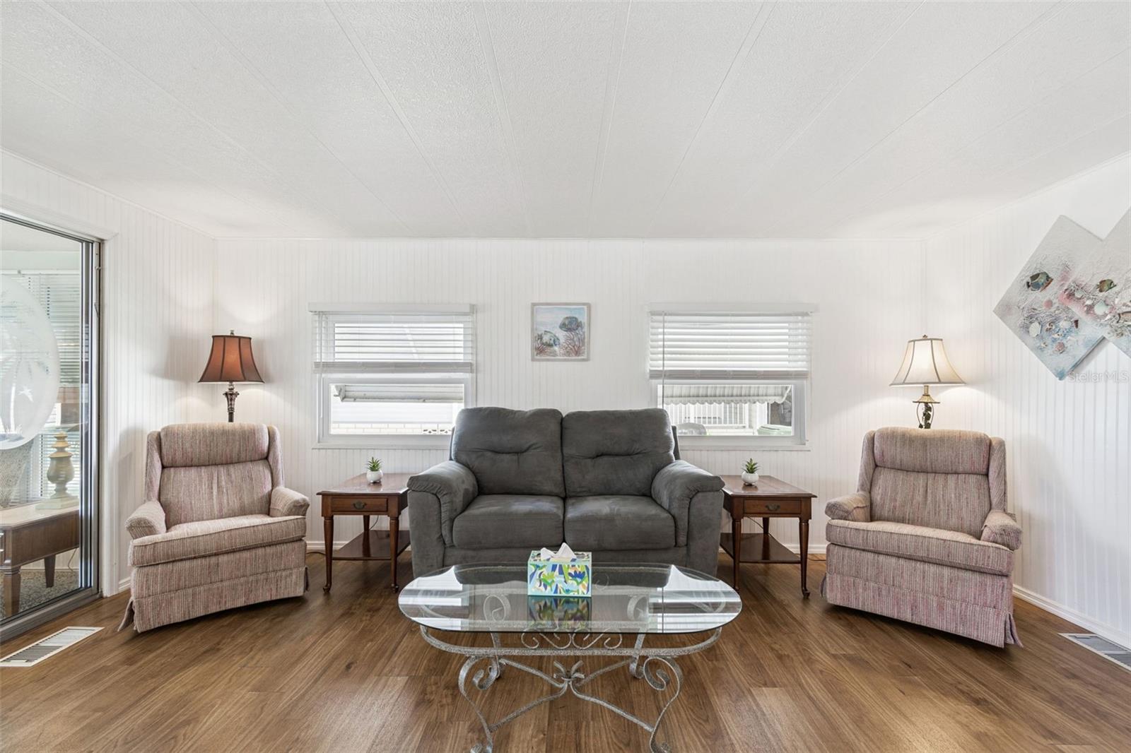 Image 19 of 68 For 1100 Belcher Road S 720