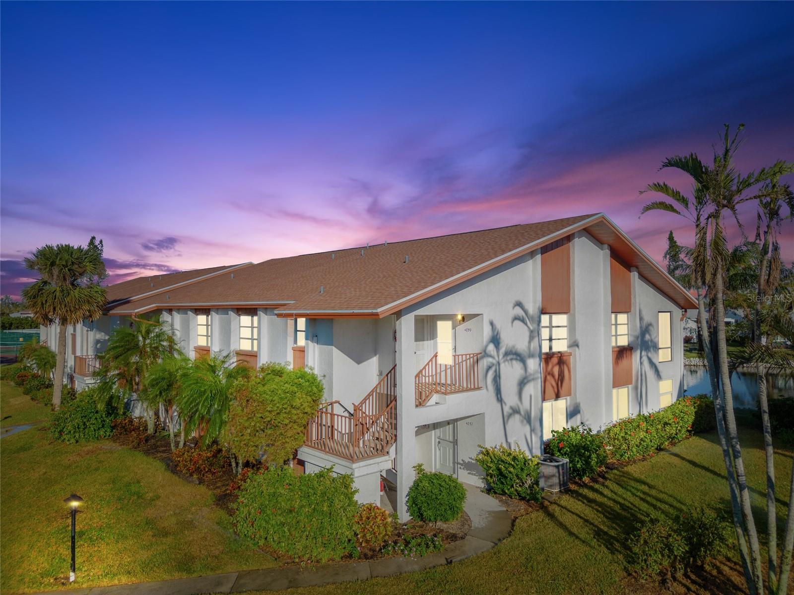 Image 3 of 25 For 4859 Independence