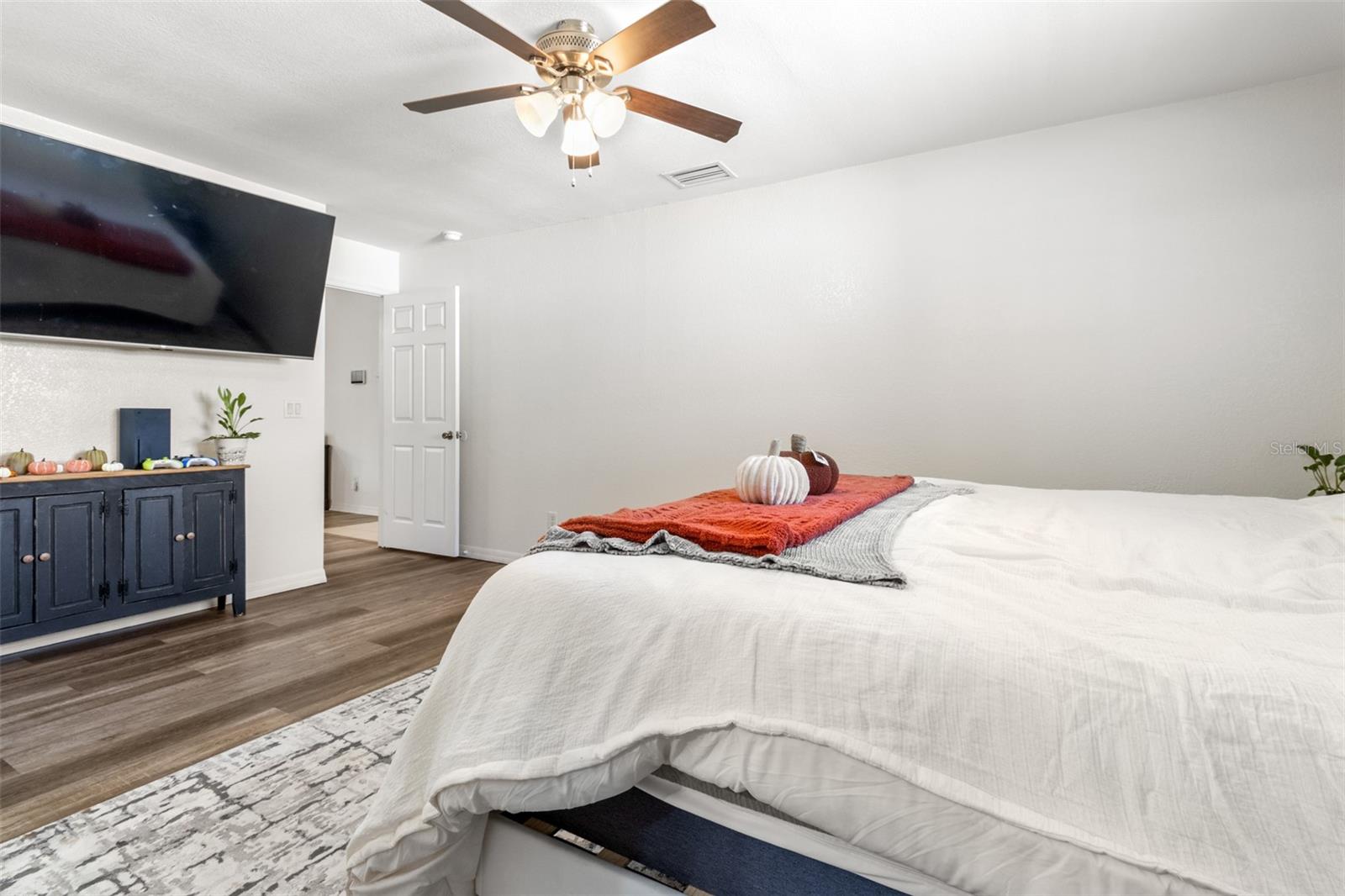 Image 18 of 30 For 193 Fitzpatrick Avenue