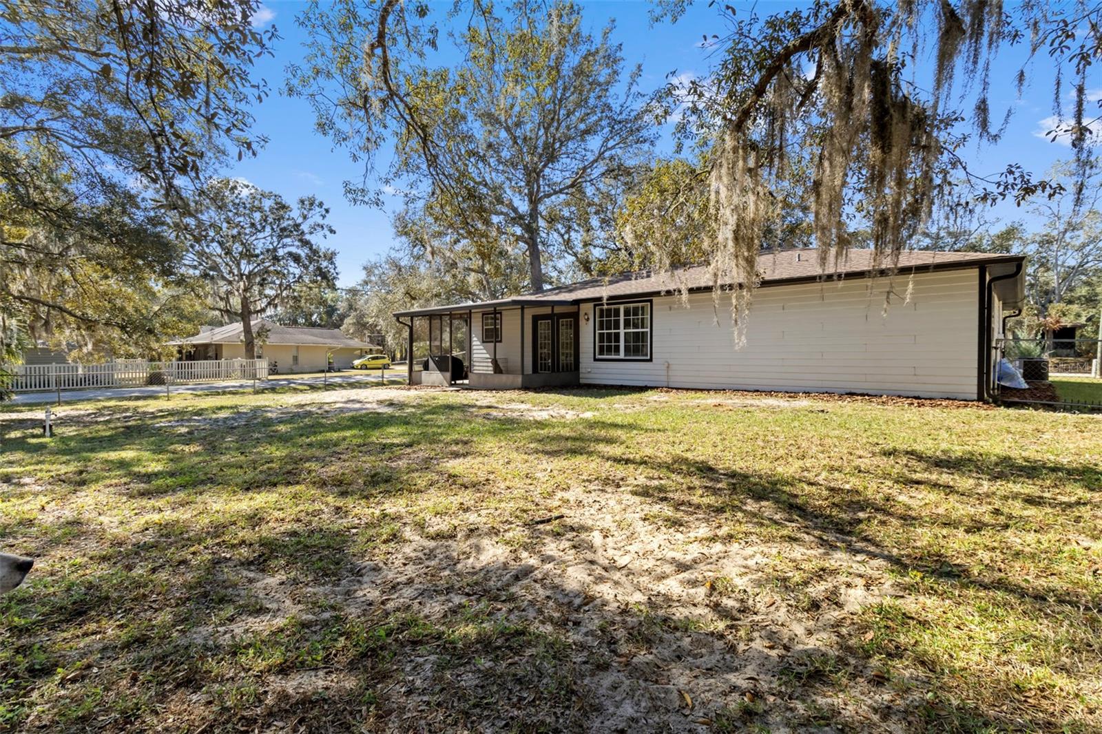 Image 27 of 30 For 193 Fitzpatrick Avenue